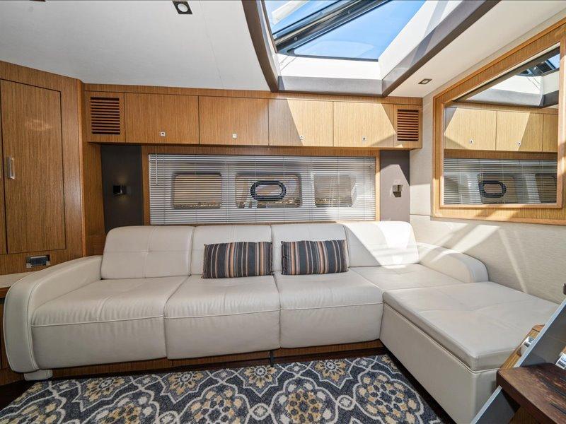 2015-sea-ray-510-inboard-sundancer-power-9818250-20250528122941983-1_XLARGE