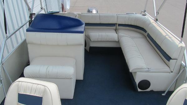 1999 Voyager boat for sale, model of the boat is 18 Sport Fish & Image # 5 of 10