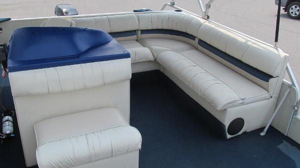 1999 Voyager boat for sale, model of the boat is 18 Sport Fish & Image # 6 of 10