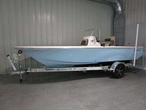2021 Tidewater boat for sale, model of the boat is 1910 Bay Max & Image # 6 of 36