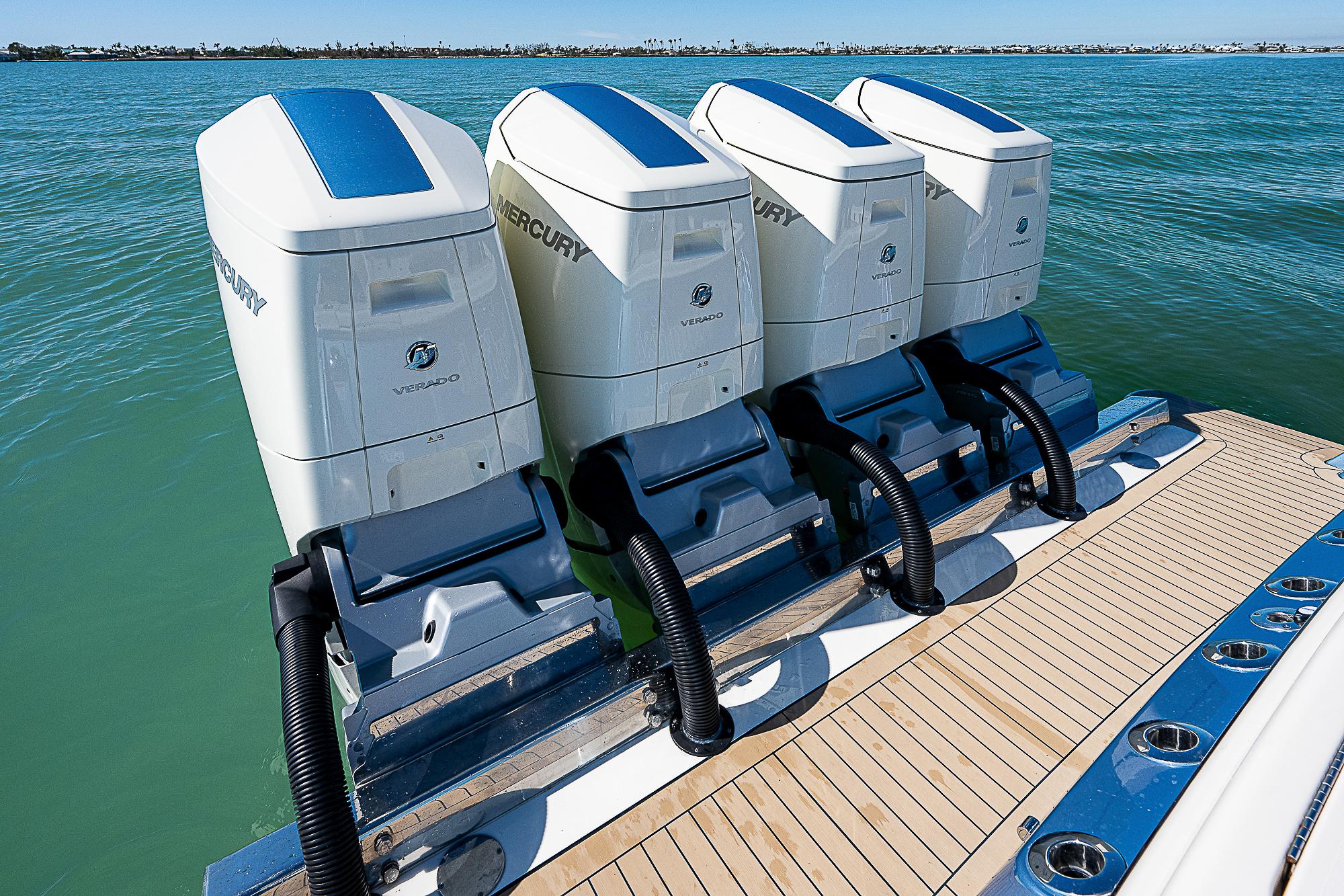 Scout 53 Kingfish - Exterior Engines