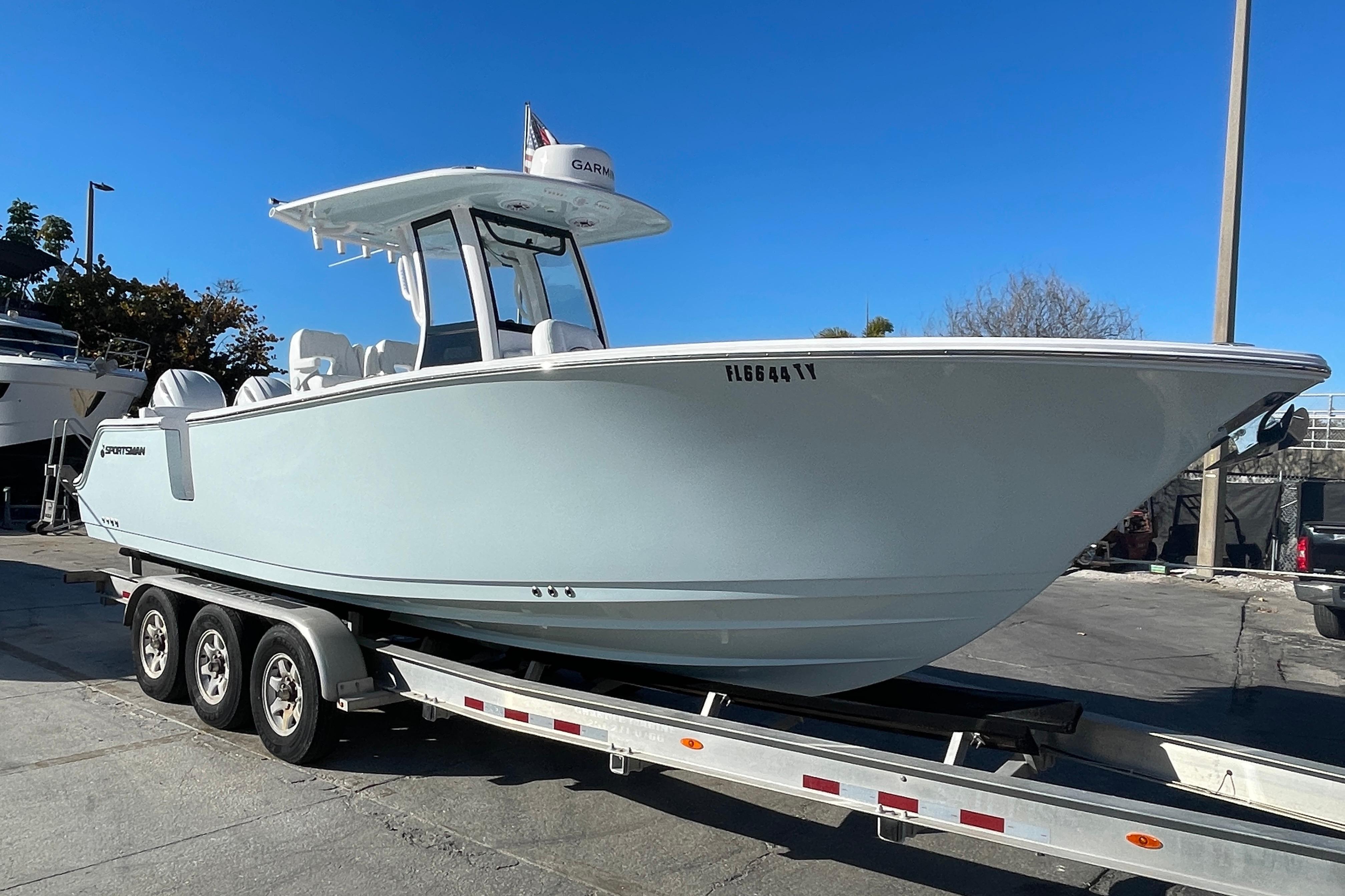 2025 Sportsman Heritage 261 Center Console