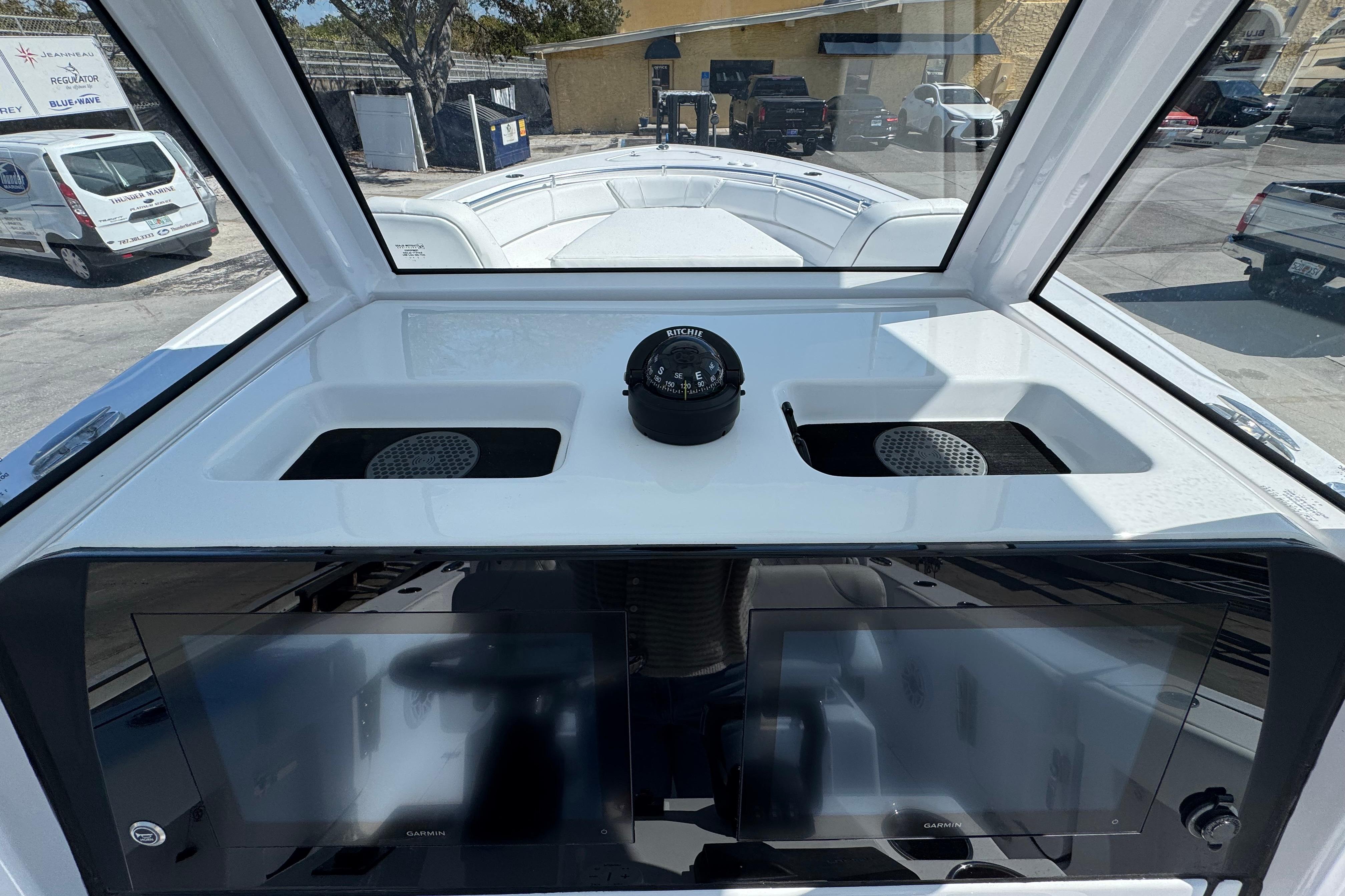 2025 Sportsman Heritage 261 Center Console-18