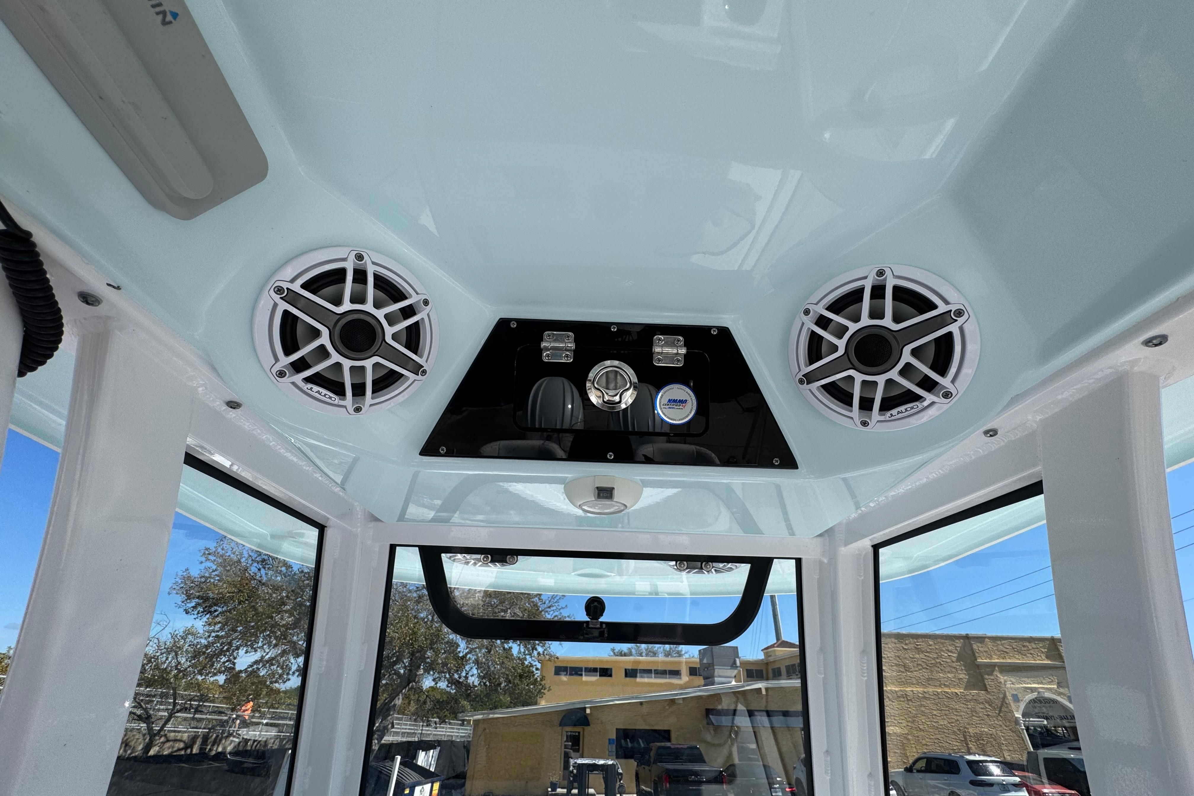 2025 Sportsman Heritage 261 Center Console-19