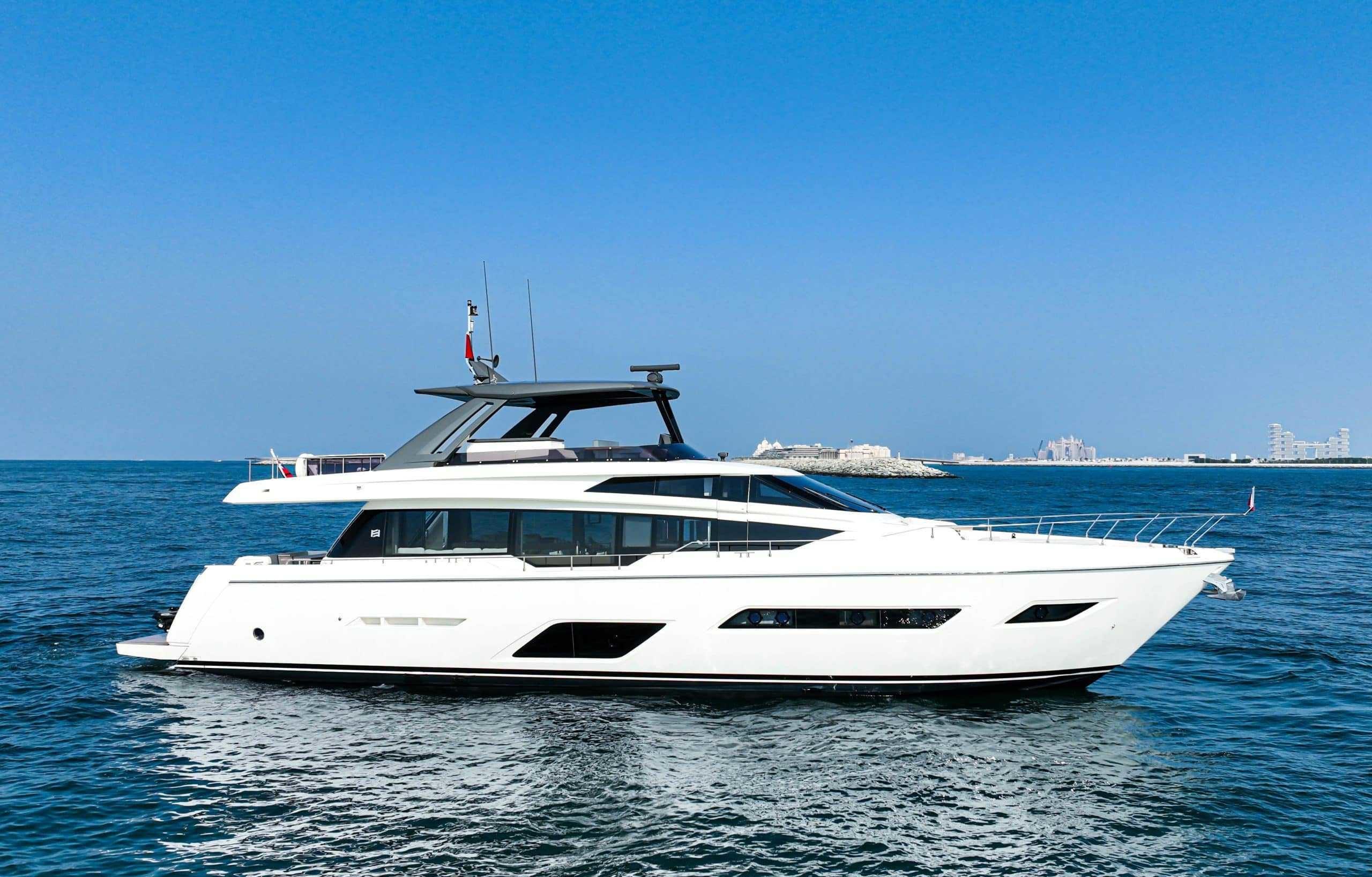 Ferretti Yachts 780