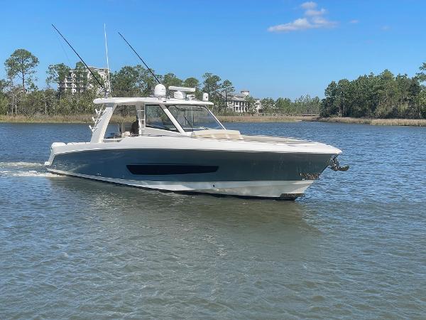 42' Boston Whaler, Listing Number 100899056, Image No. 2