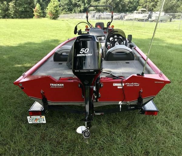 2010 Tracker Boats boat for sale, model of the boat is Pro Team 175TXW & Image # 2 of 11