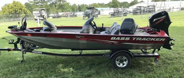 2010 Tracker Boats boat for sale, model of the boat is Pro Team 175TXW & Image # 7 of 11