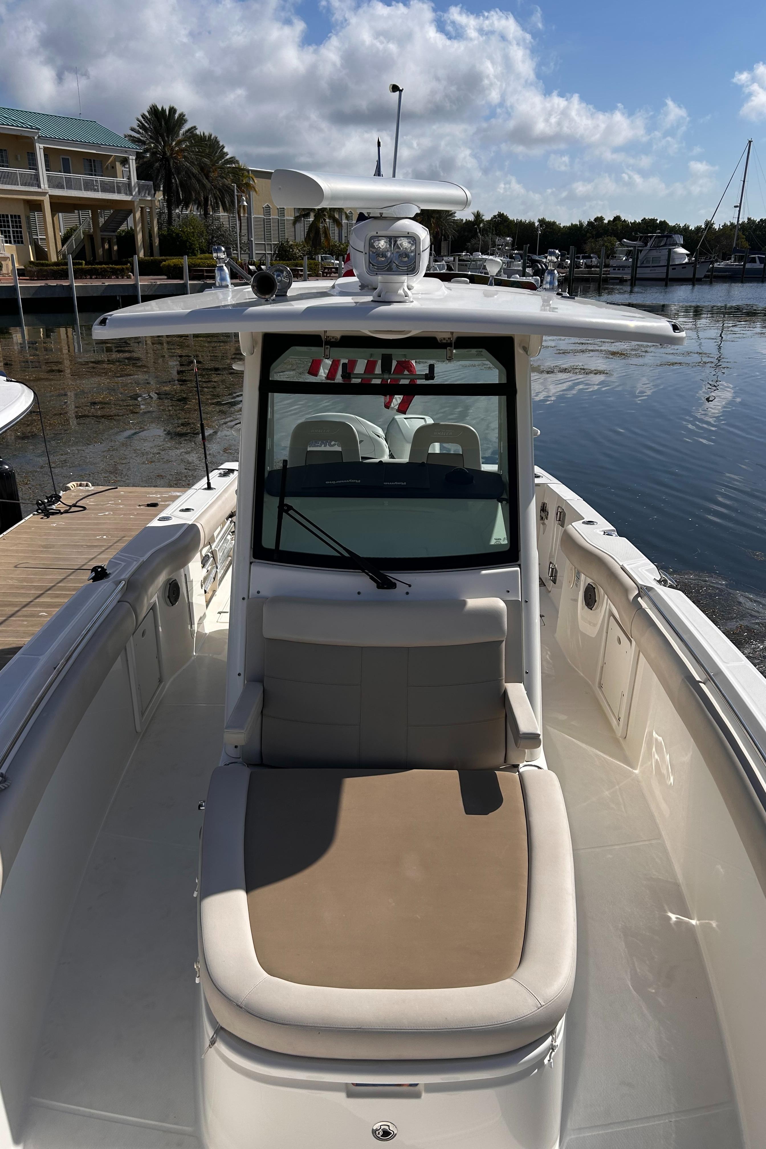 2017 33 Boston Whaler 330 Outrage Bow