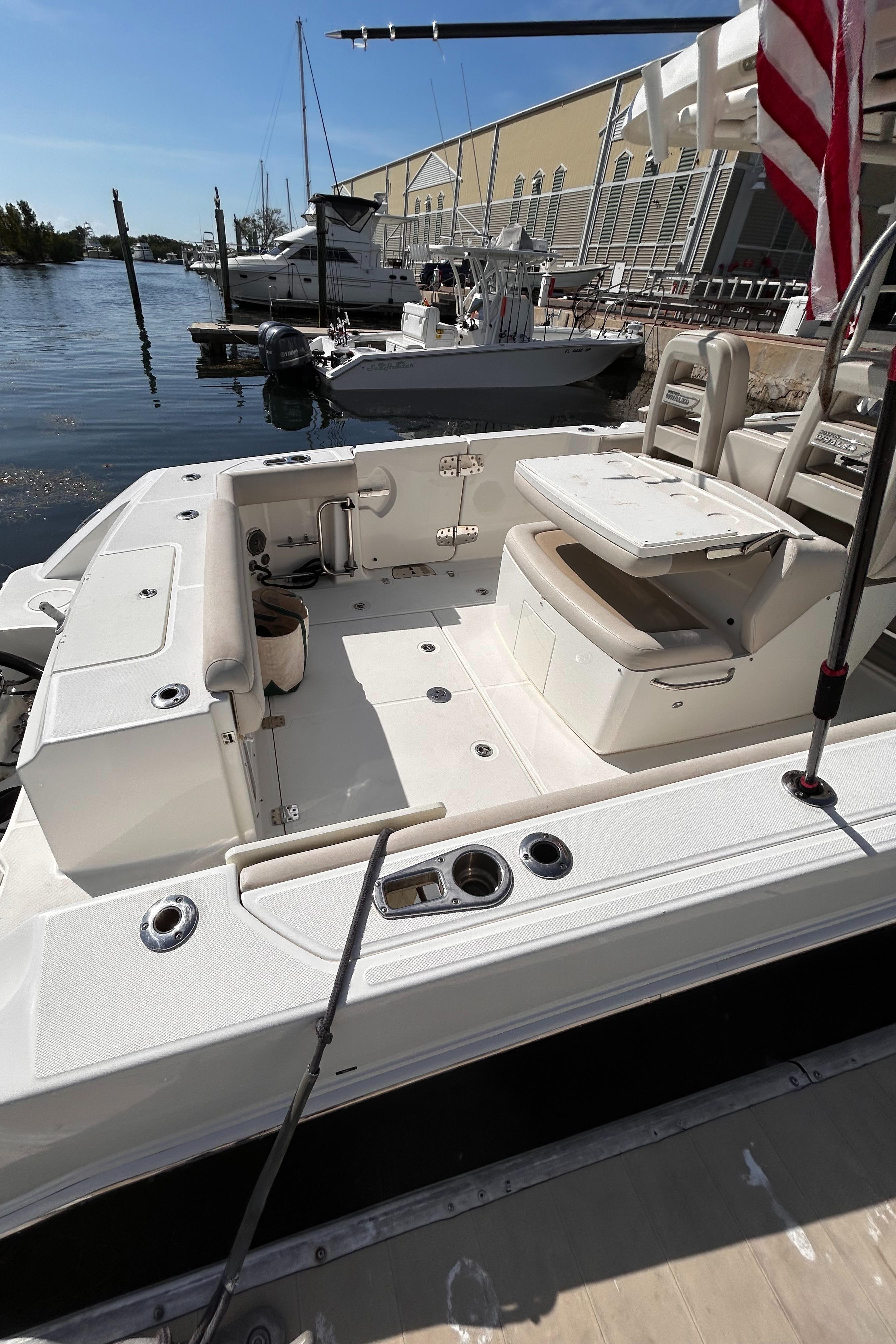 2017 33 Boston Whlaer 330 Outrage Cockpit