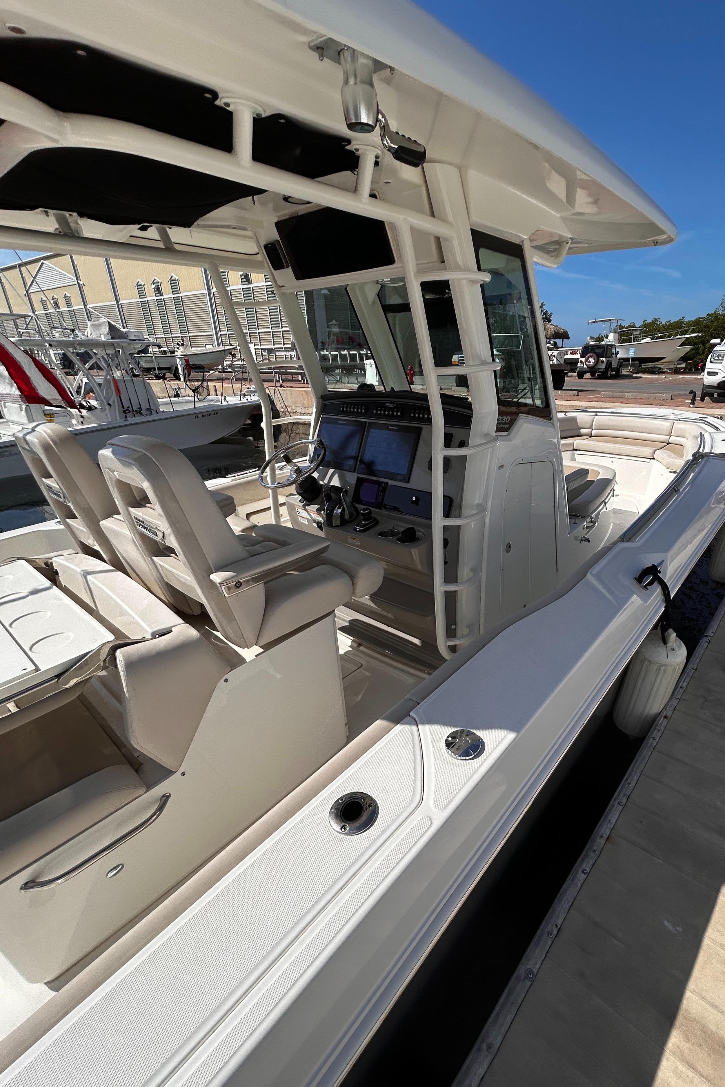 2017 33 Boston Whlaer 330 Outrage Cockpit