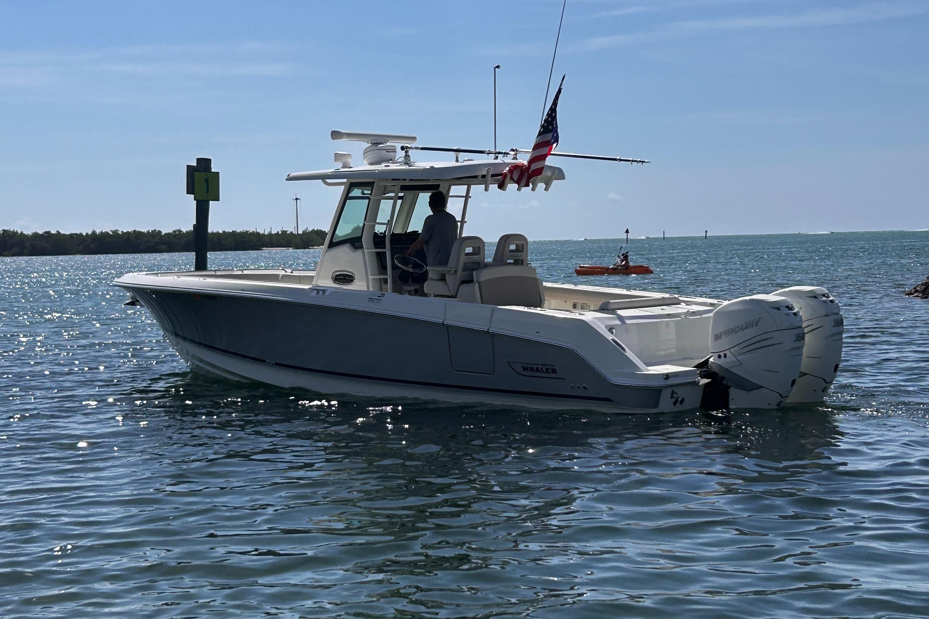 2017 33 Boston Whaler 330 Outrage Port Aft Profile