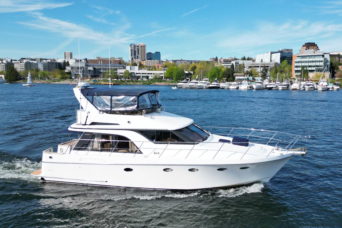 1998 Ocean Alexander 422 Sport Sedan #TBBA12345 inventory image at Sun Country Yachts, South Lake Union (Seattle) 1998 Ocean Alexander 422 Sport Sedan #TBBA12345 inventory image at Sun Country Yachts, South Lake Union (Seattle)