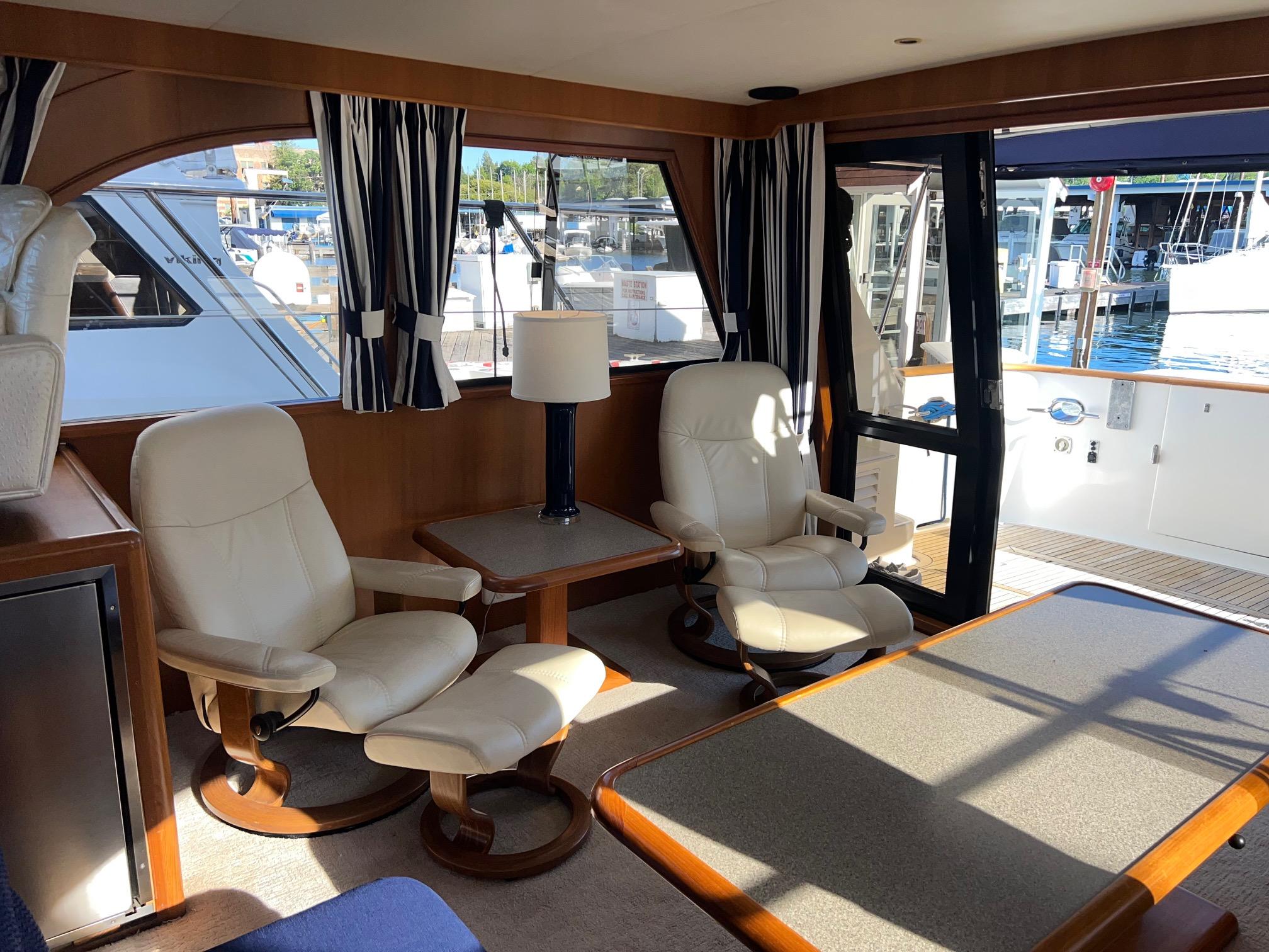1998 Ocean Alexander 422 Sport Sedan #TBBA12345 inventory image at Sun Country Yachts, South Lake Union (Seattle) 1998 Ocean Alexander 422 Sport Sedan #TBBA12345 inventory image at Sun Country Yachts, South Lake Union (Seattle)
