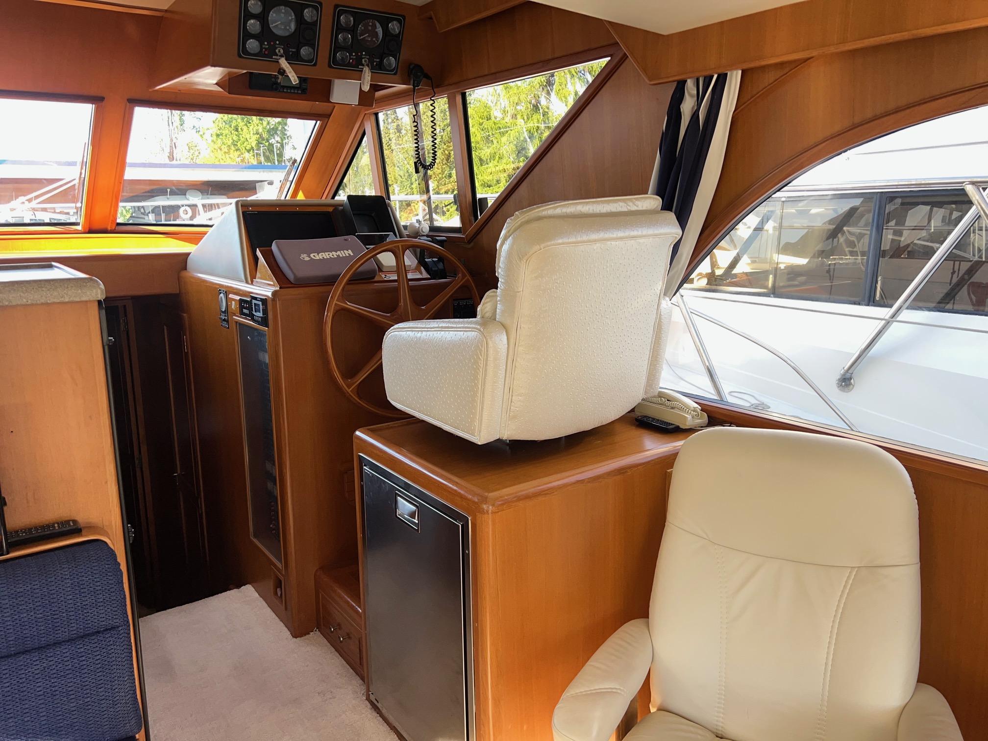 1998 Ocean Alexander 422 Sport Sedan #TBBA12345 inventory image at Sun Country Yachts, South Lake Union (Seattle) 1998 Ocean Alexander 422 Sport Sedan #TBBA12345 inventory image at Sun Country Yachts, South Lake Union (Seattle)