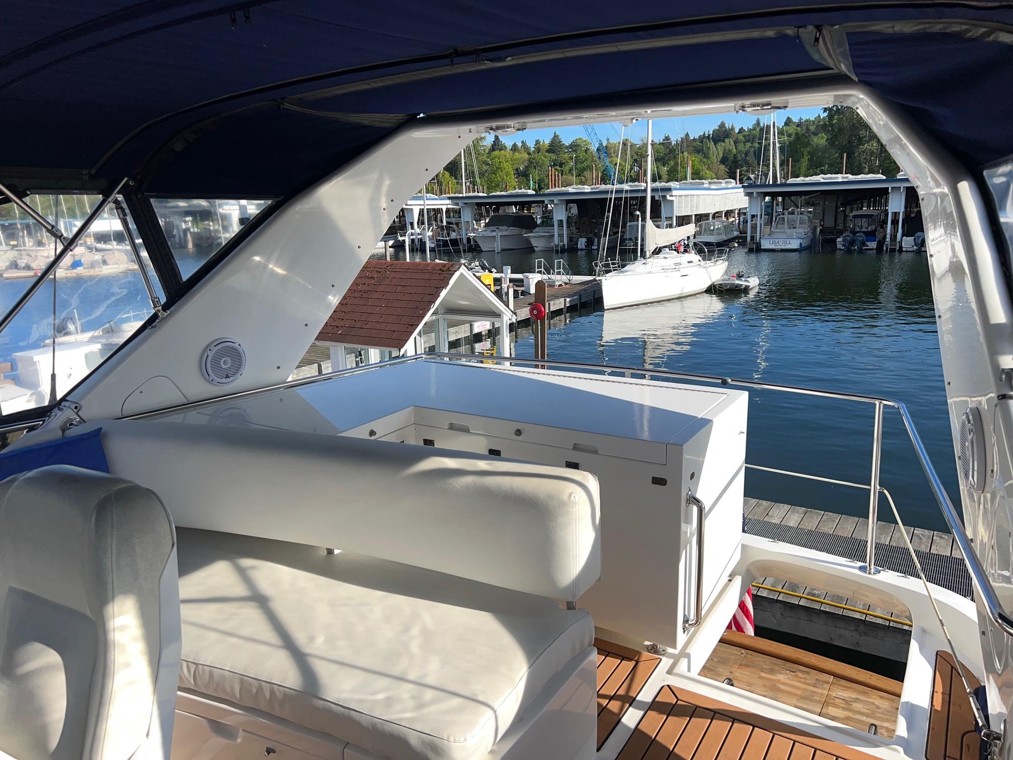 1998 Ocean Alexander 422 Sport Sedan #TBBA12345 inventory image at Sun Country Yachts, South Lake Union (Seattle) 1998 Ocean Alexander 422 Sport Sedan #TBBA12345 inventory image at Sun Country Yachts, South Lake Union (Seattle)