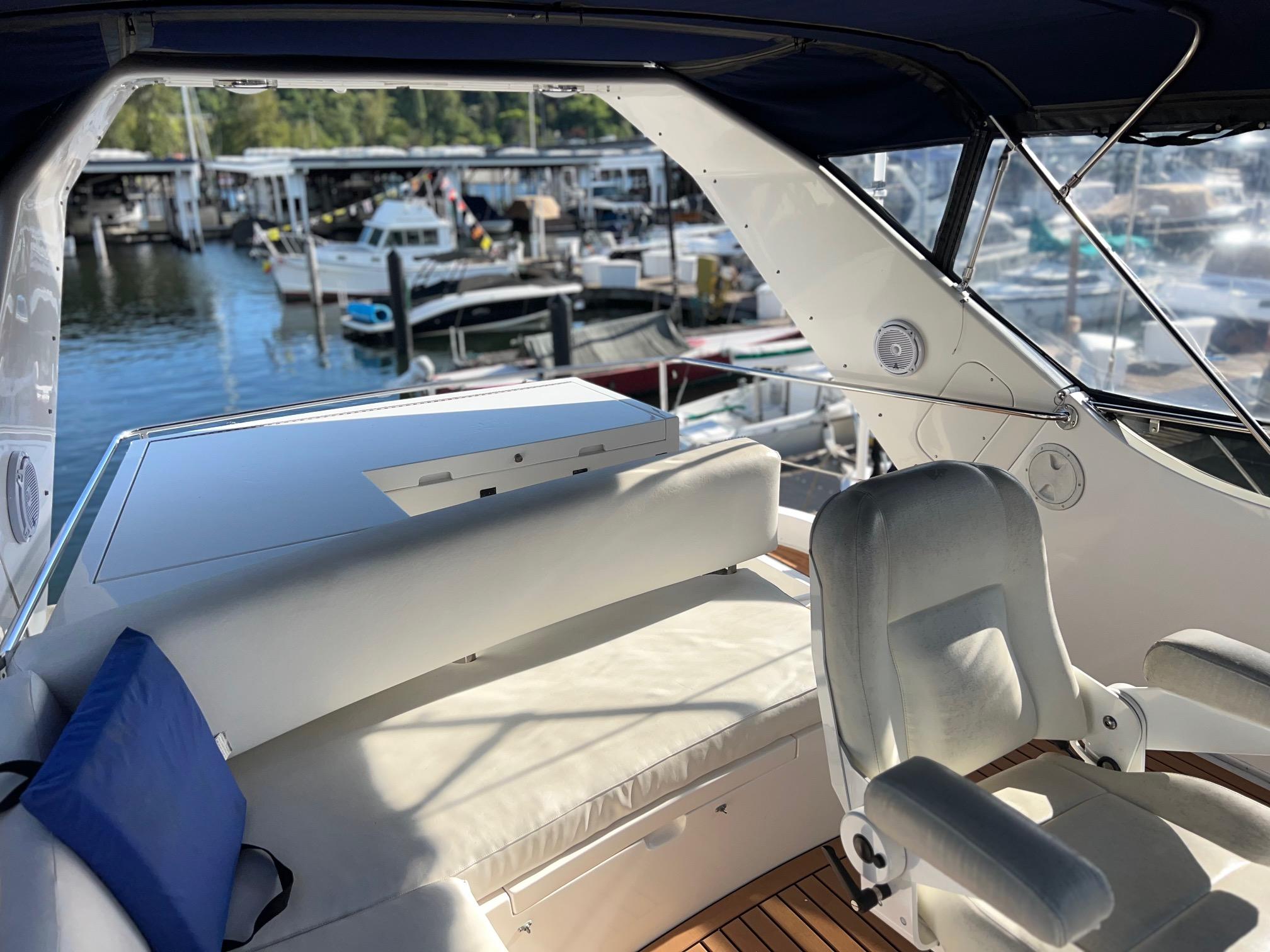 1998 Ocean Alexander 422 Sport Sedan #TBBA12345 inventory image at Sun Country Yachts, South Lake Union (Seattle) 1998 Ocean Alexander 422 Sport Sedan #TBBA12345 inventory image at Sun Country Yachts, South Lake Union (Seattle)