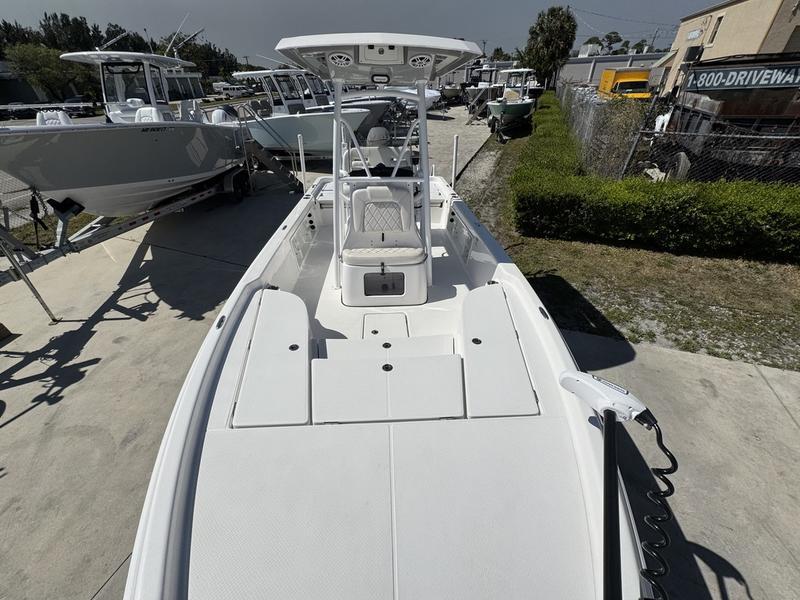 2023-blue-wave-2400-purebay-power-9738280-20250521123138293-1_XLARGE