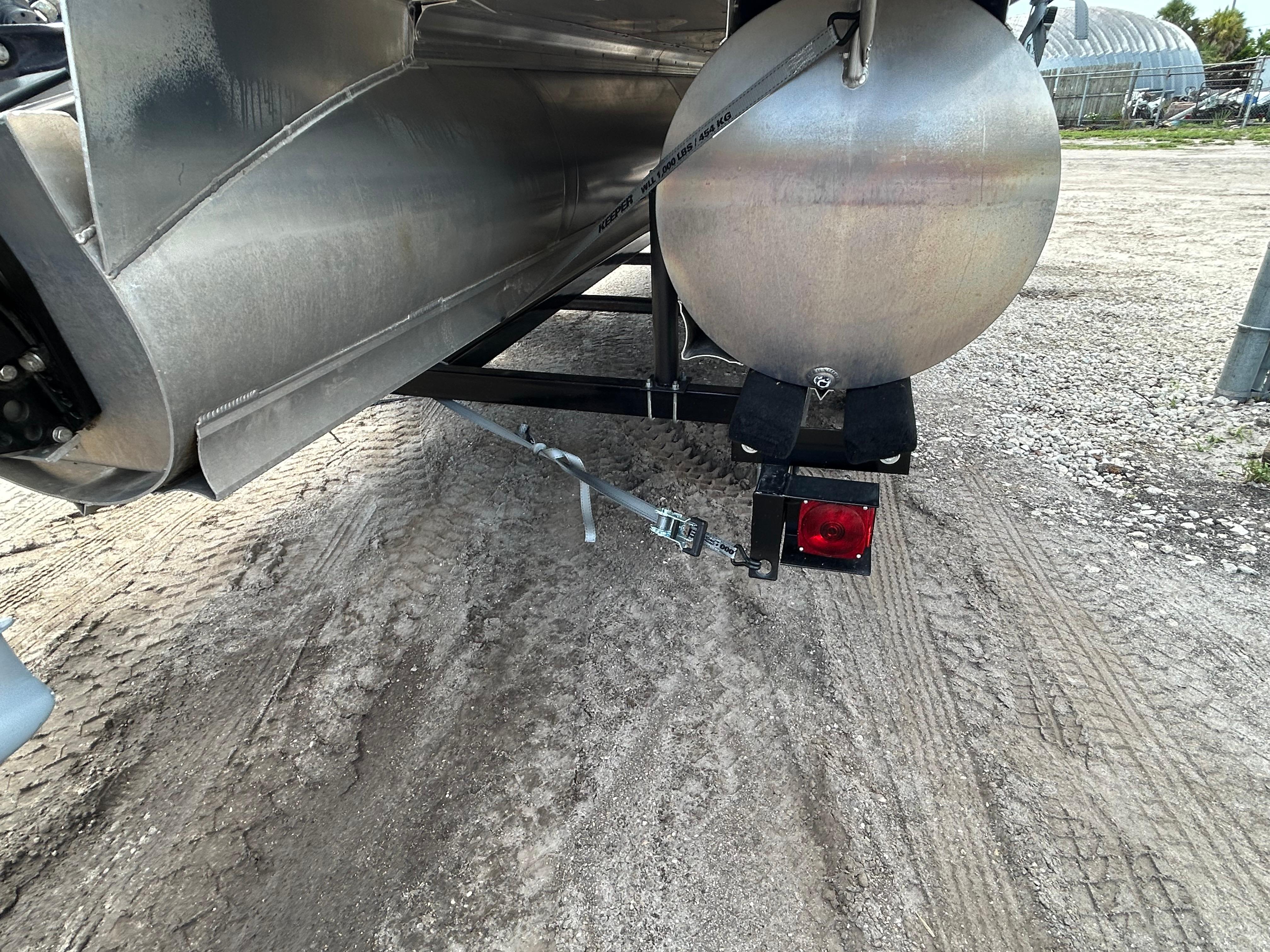 2024 Tahoe Pontoon 2385 TZ-11