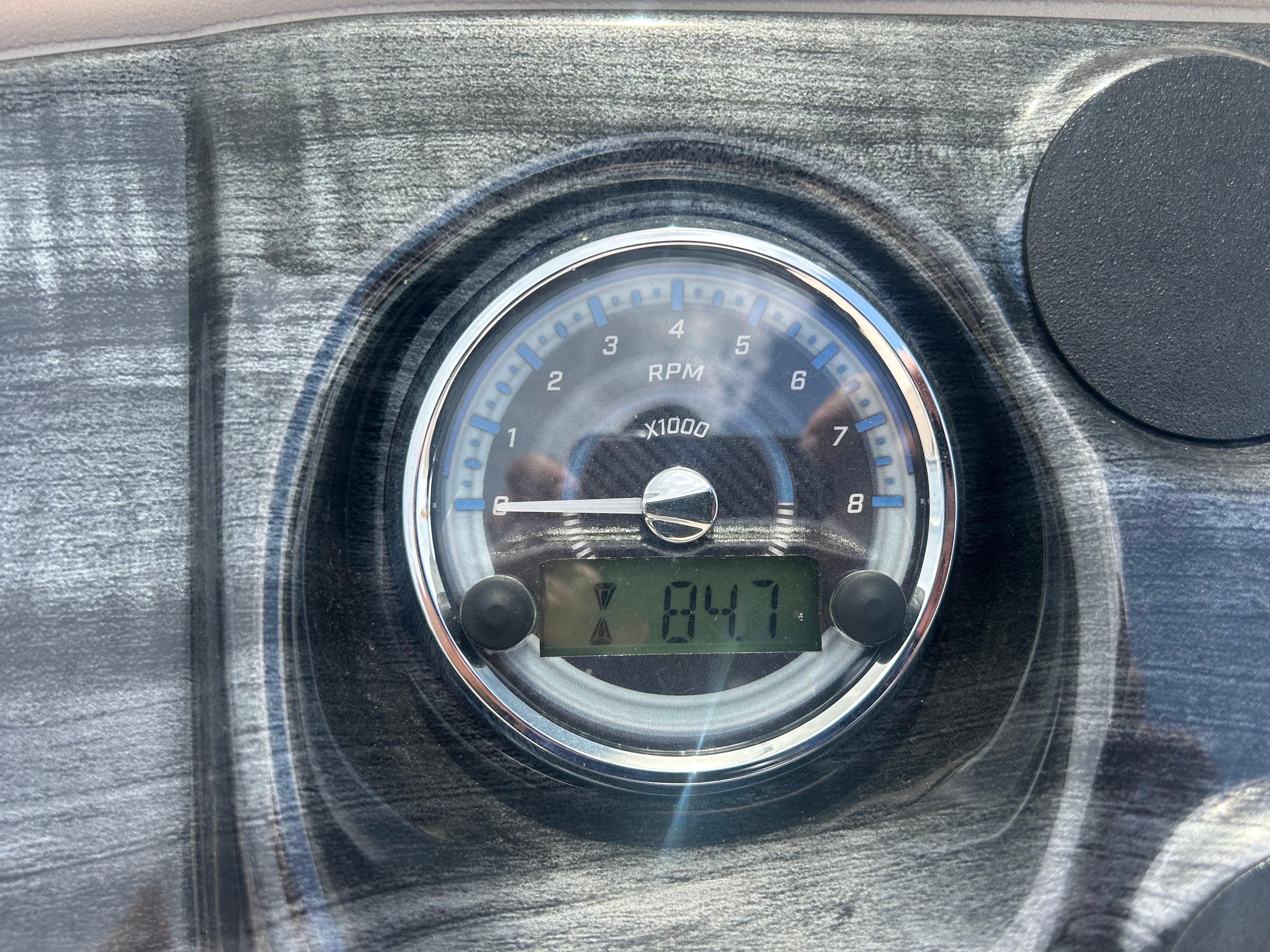 2024 Tahoe Pontoon 2385 TZ-21