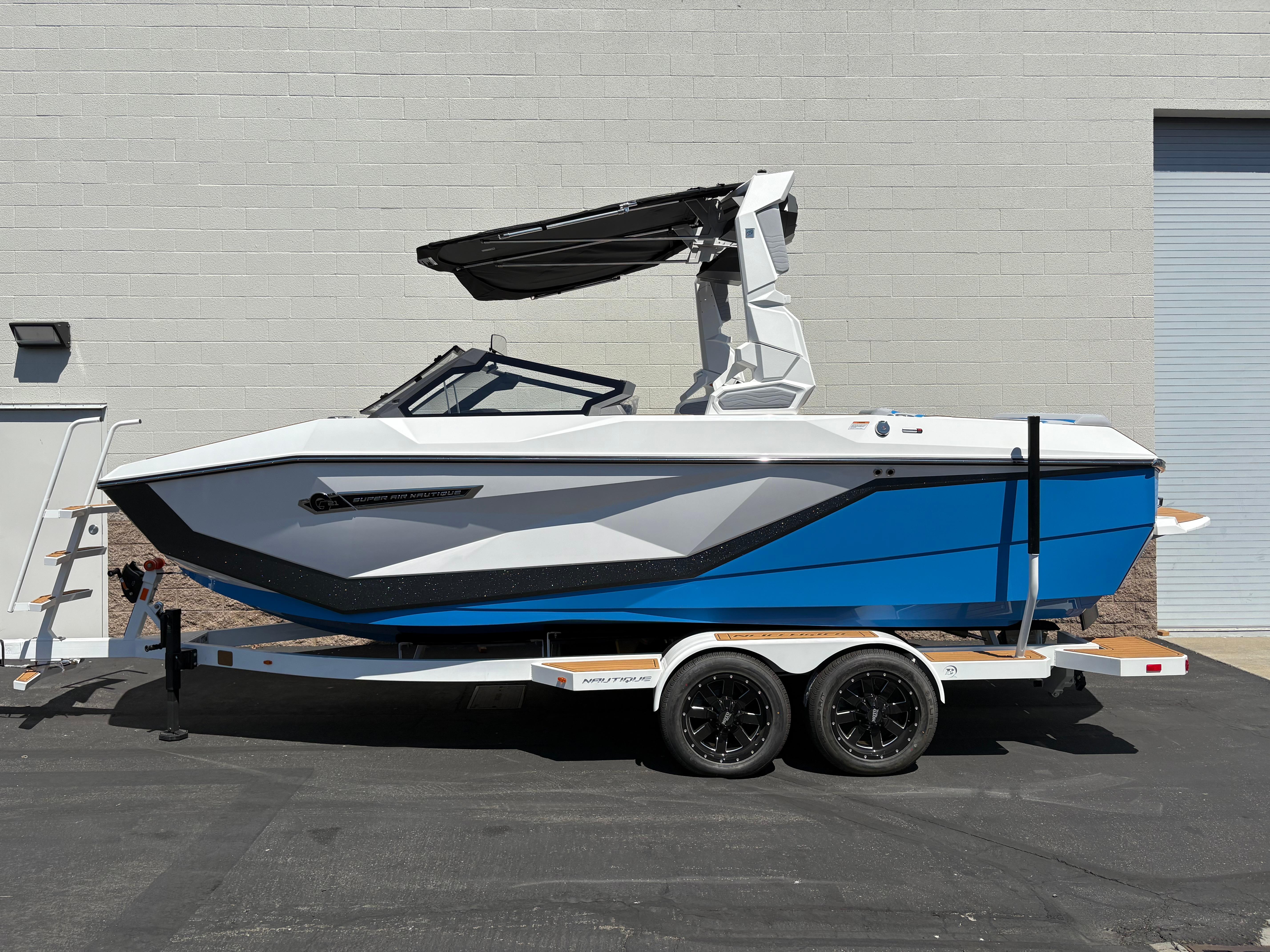 2026 Nautique Super Air Nautique G21 #N1003F primary image