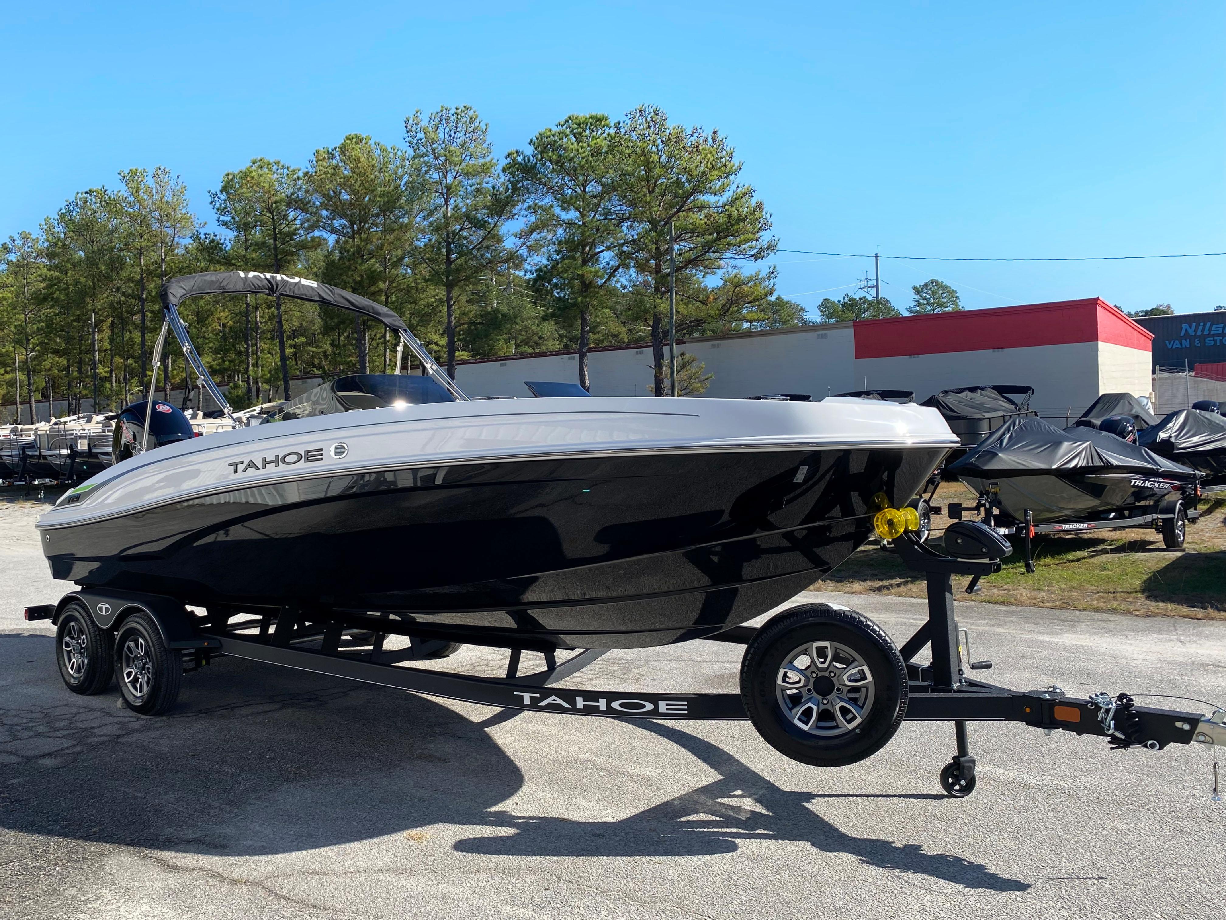 2024 Tahoe® T21