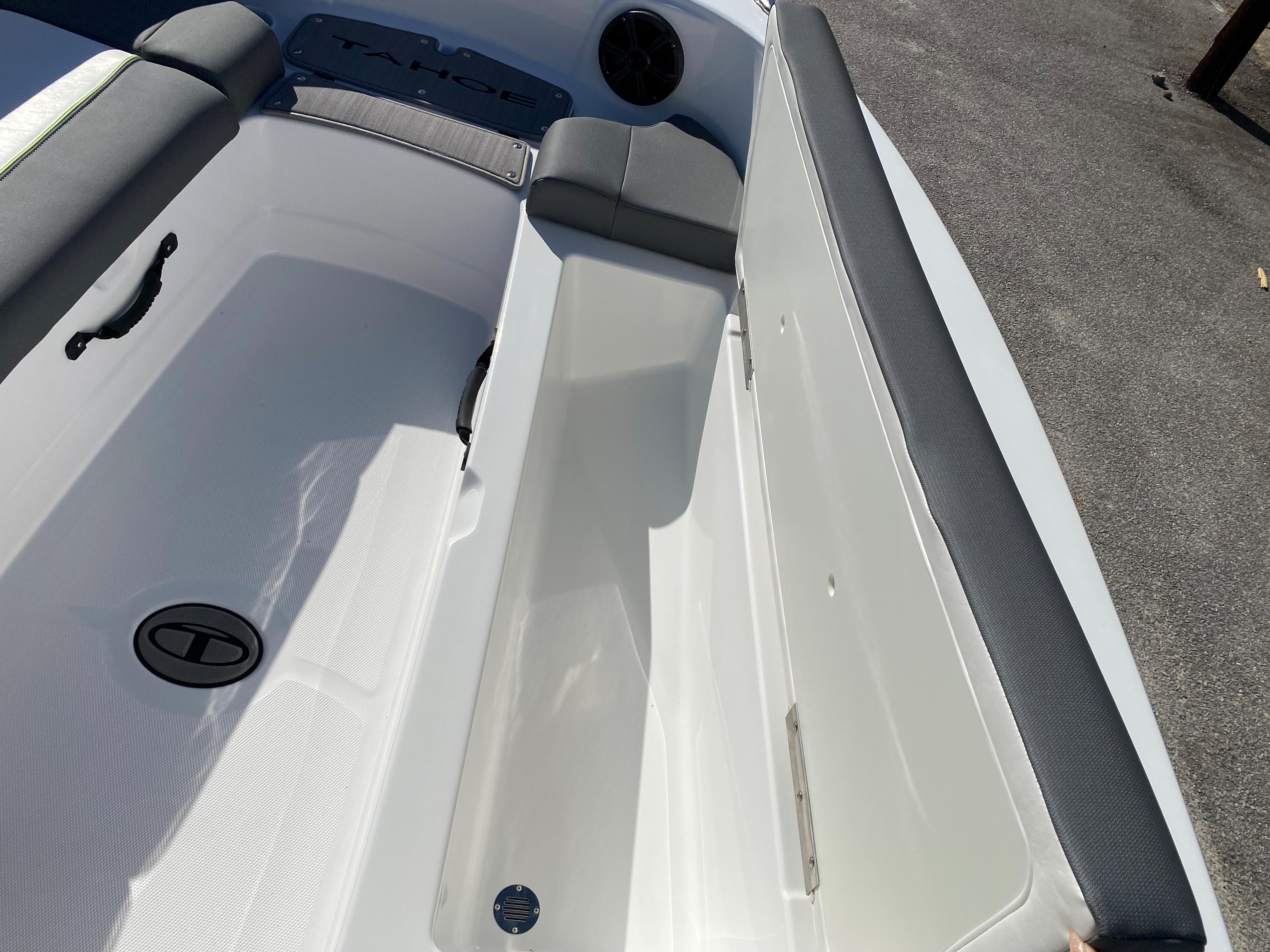 2024 Tahoe® T21