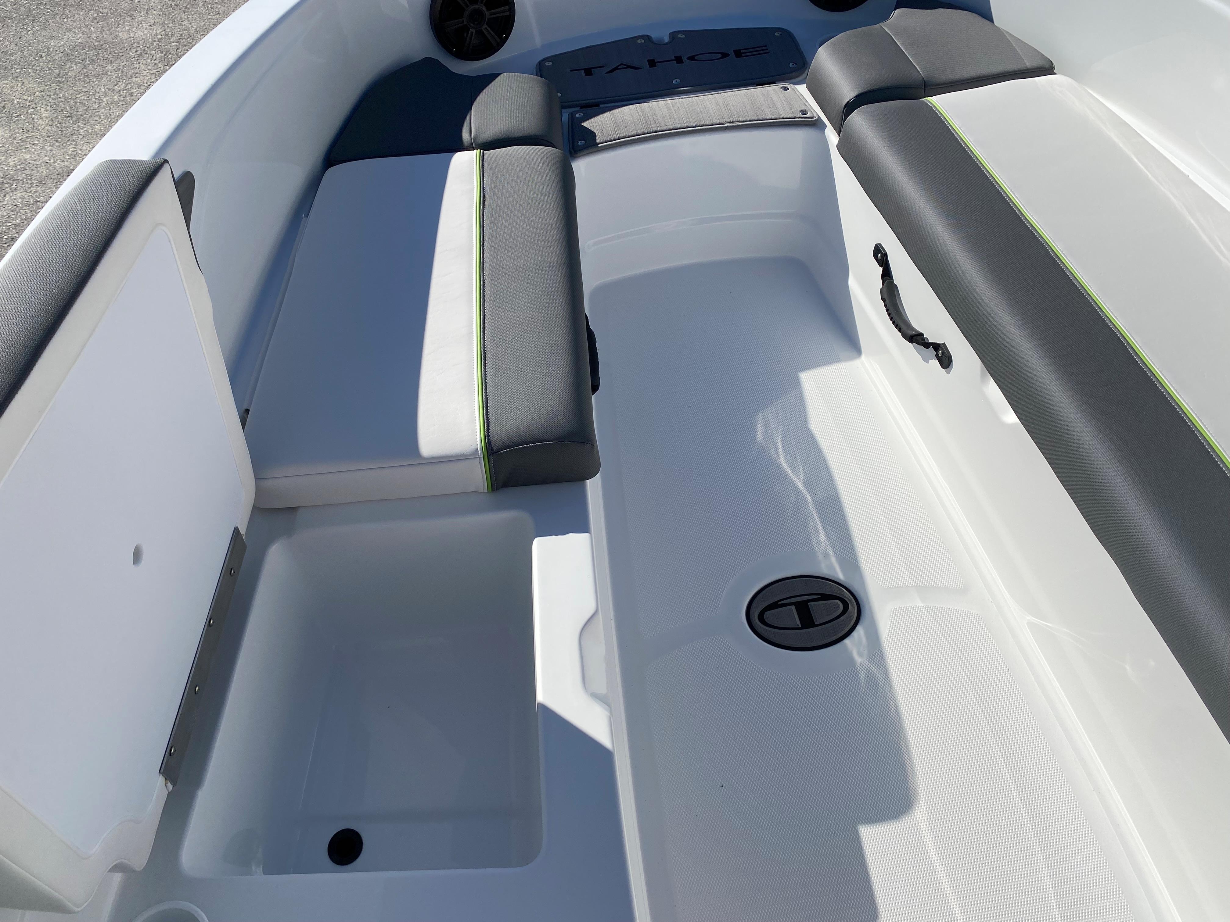 2024 Tahoe® T21