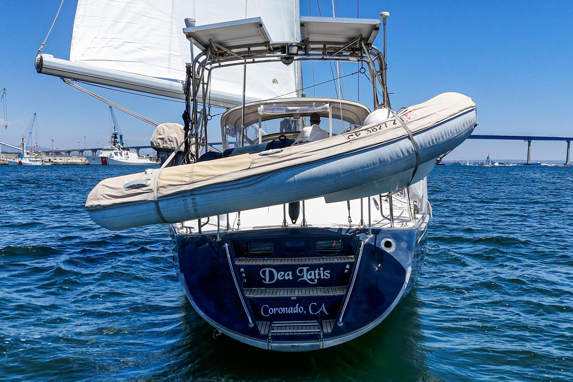 2001 Hylas 49 