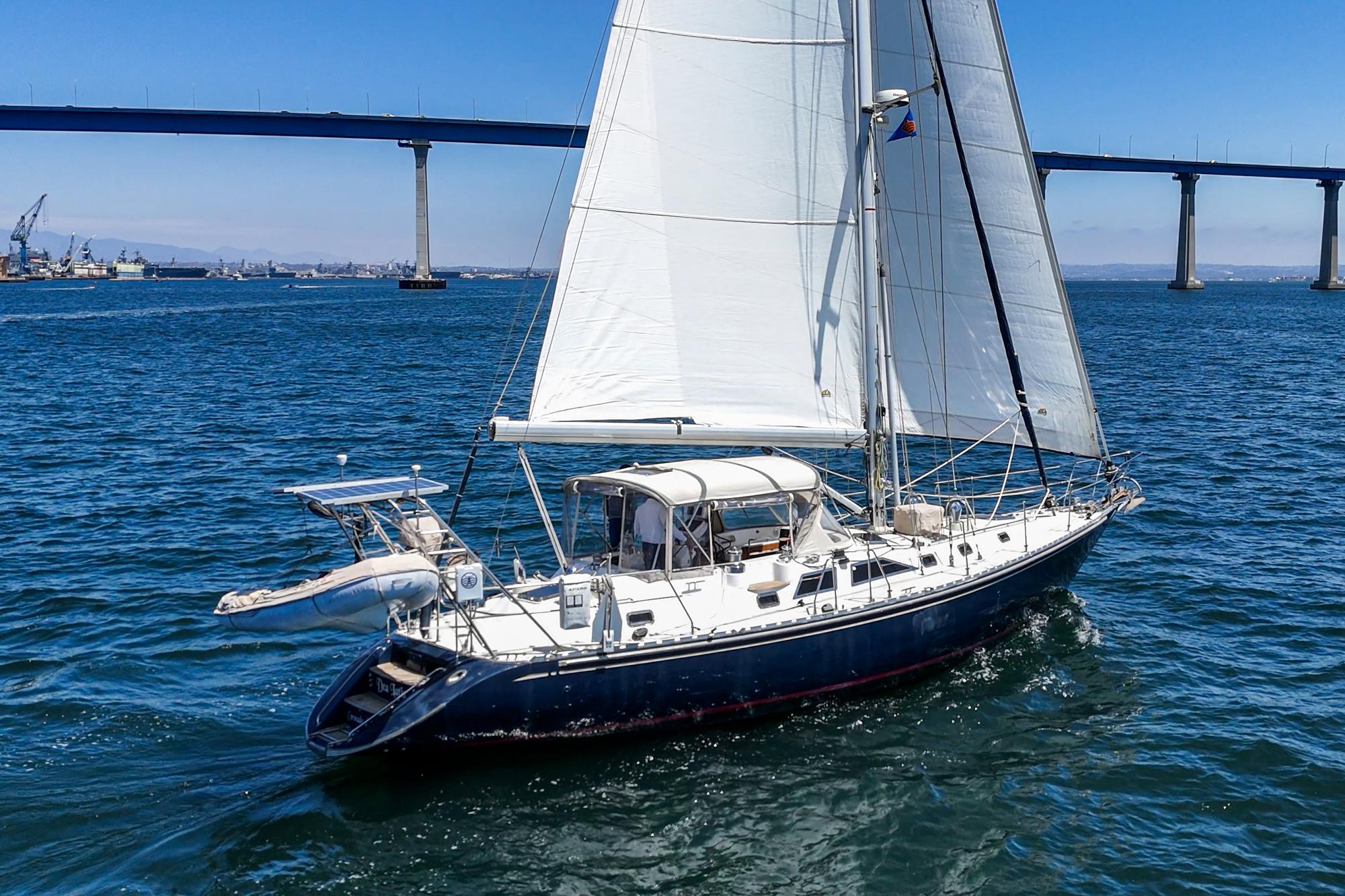 2001 Hylas 49 