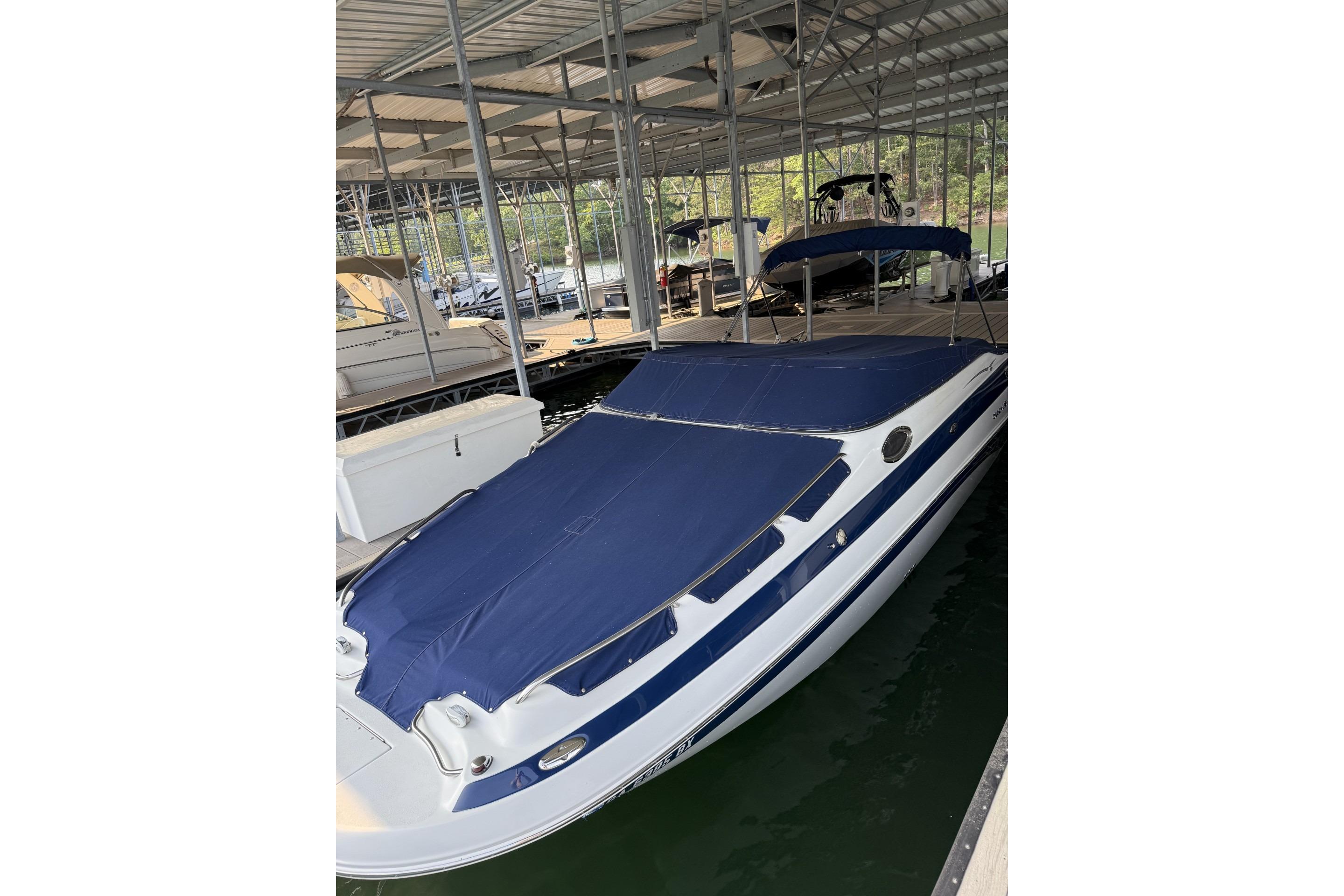 2003 Crownline 239 DB