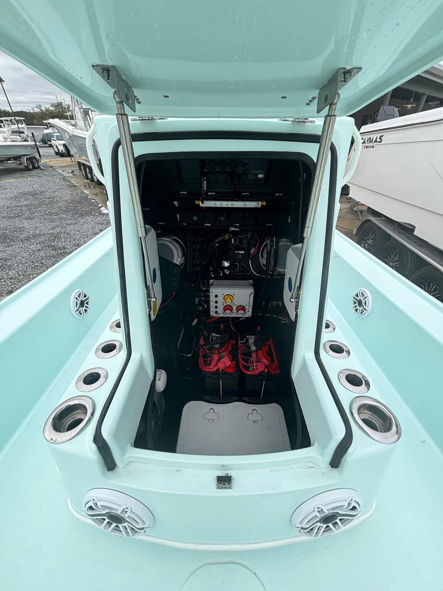 2024-yellowfin-24-ce-power-9688315-20250219112525736-1_XLARGE