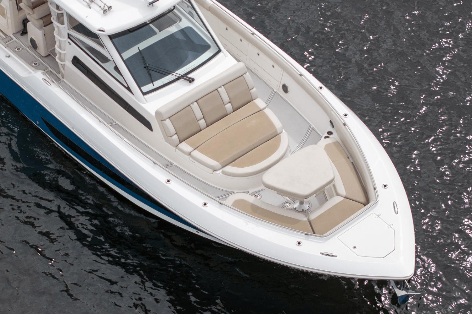 2018-boston-whaler-420-outrage-power-9718320-982300209-0-120620251145-37