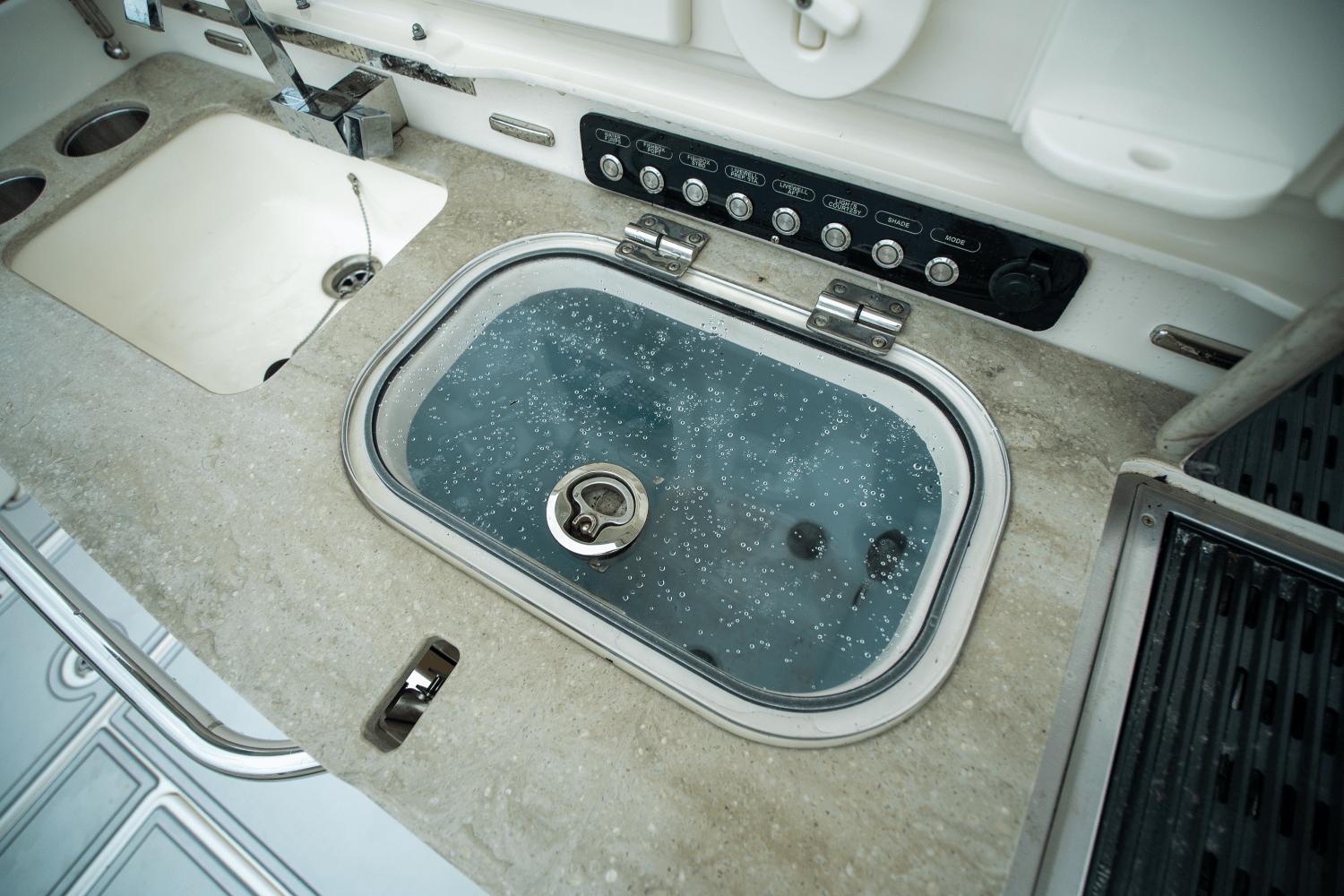 2018-boston-whaler-420-outrage-power-9718320-982300223-0-120620251145-6
