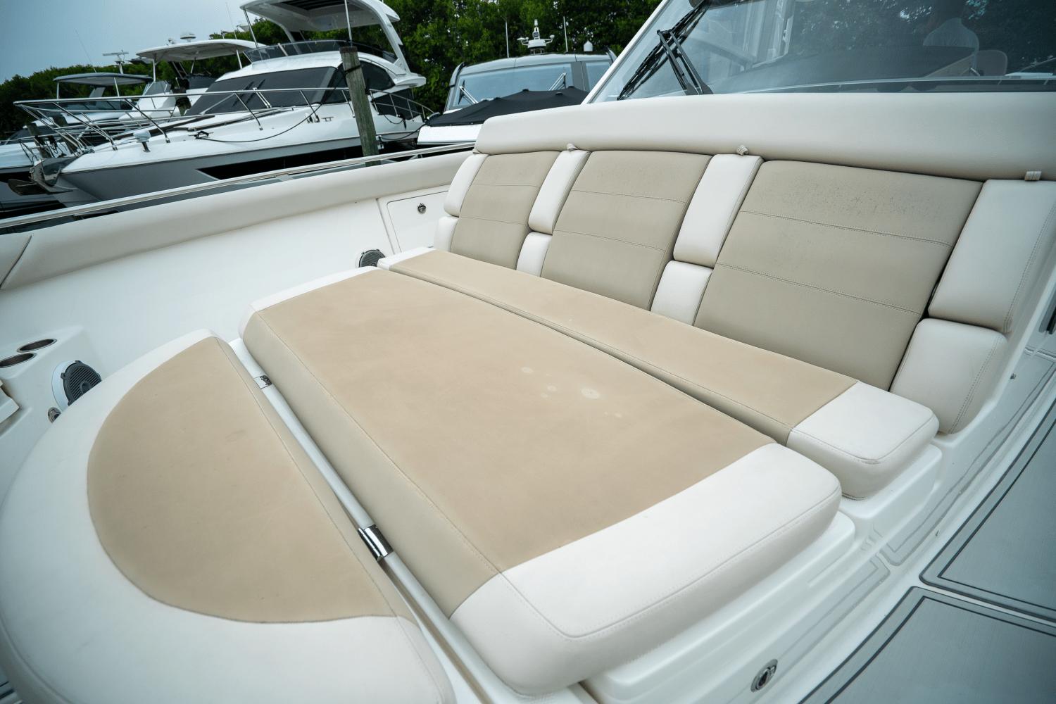 2018-boston-whaler-420-outrage-power-9718320-982300224-0-120620251145-10