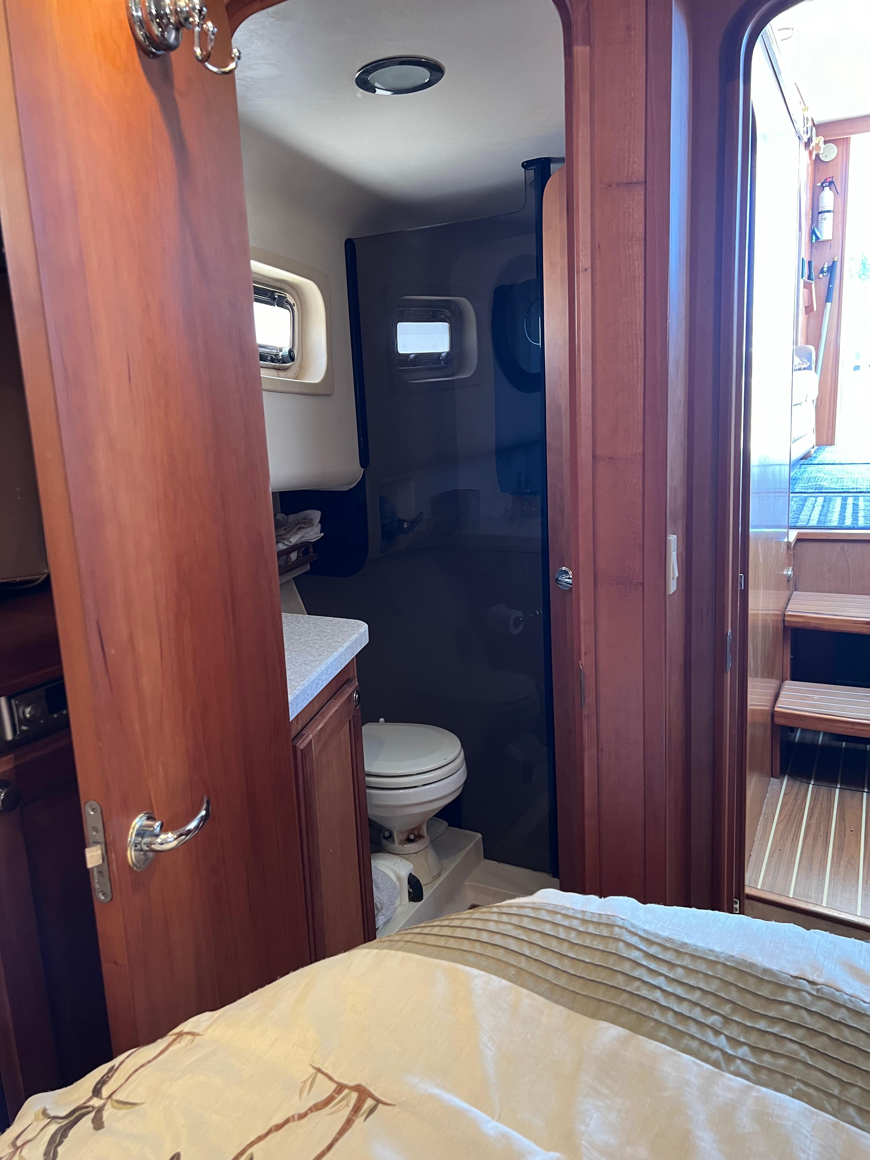 34' Mainship, Listing Number 100915636, Image No. 53