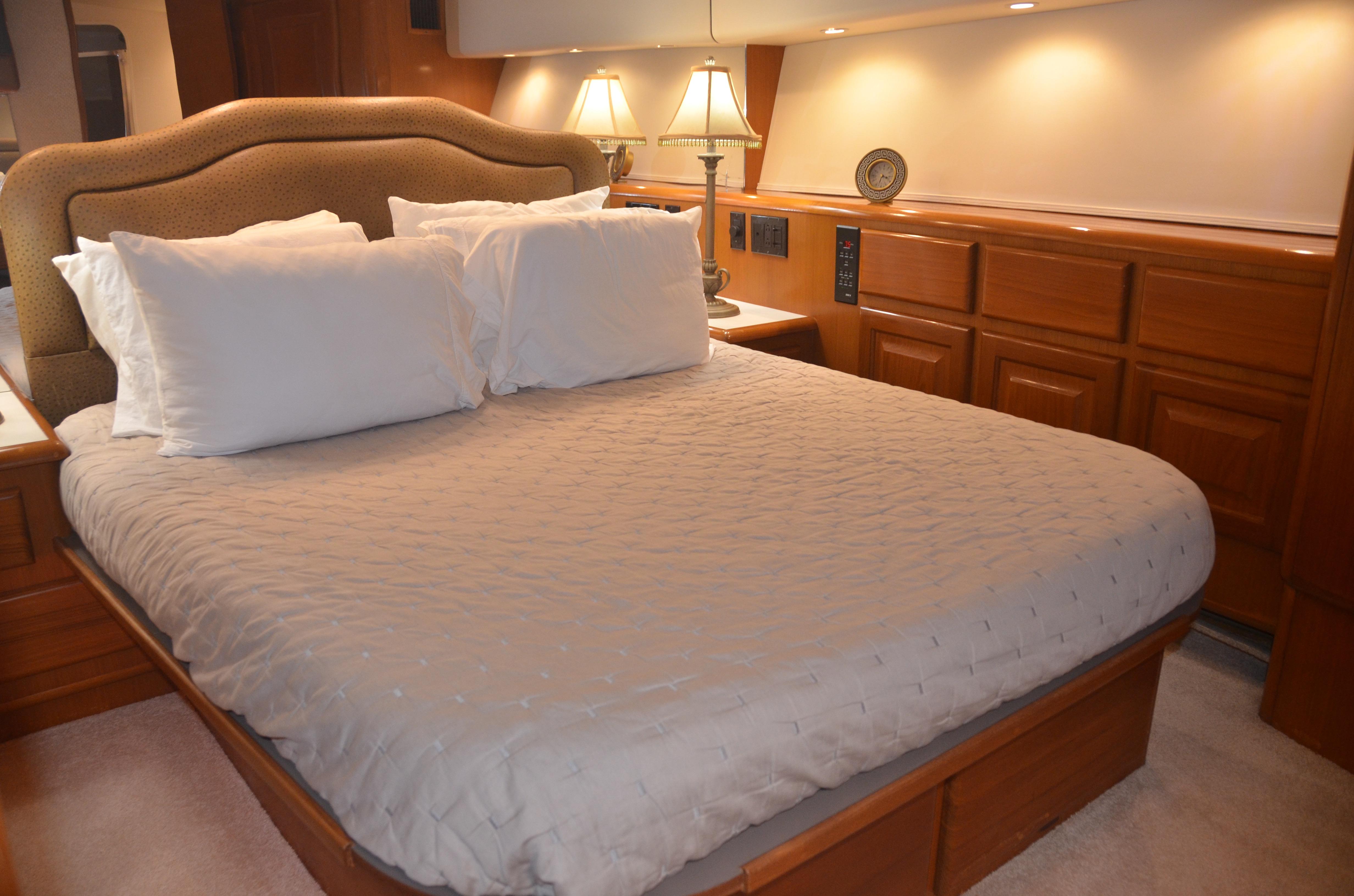 Viking 58 La Trinita-Master Stateroom