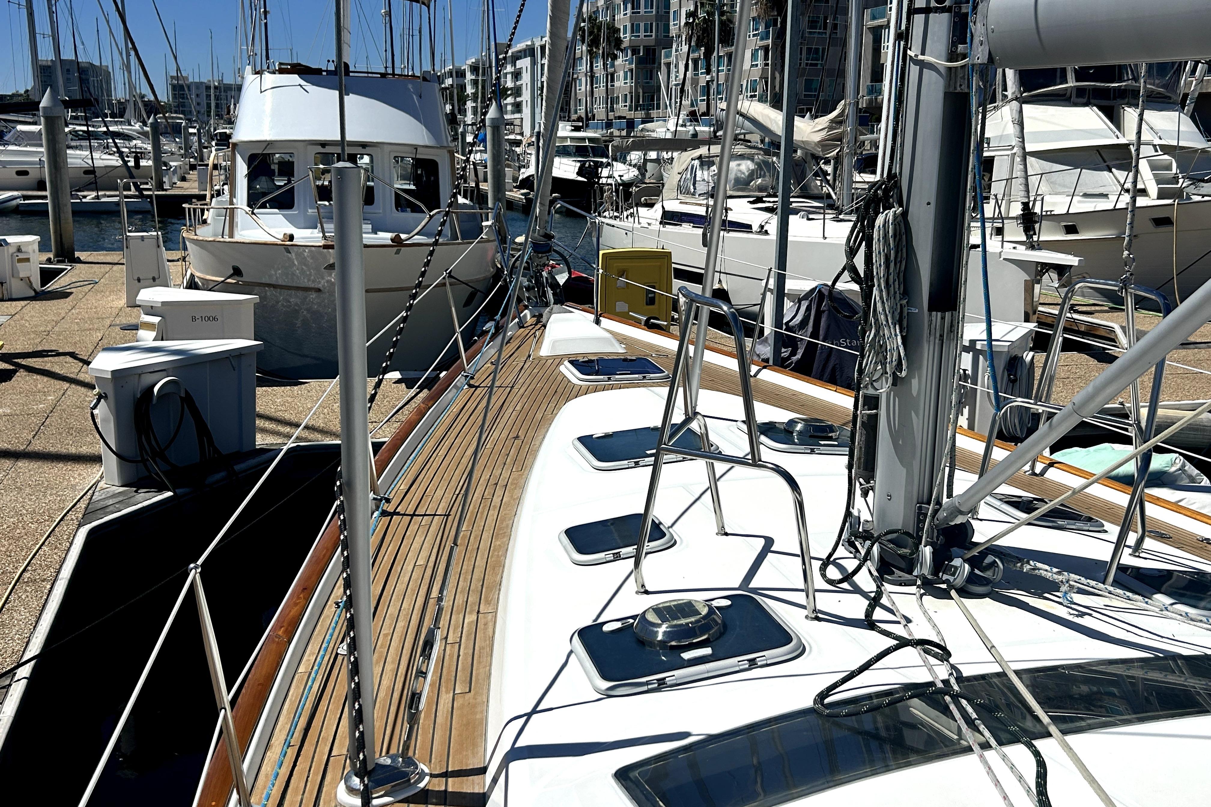 Yacht Photos Pics