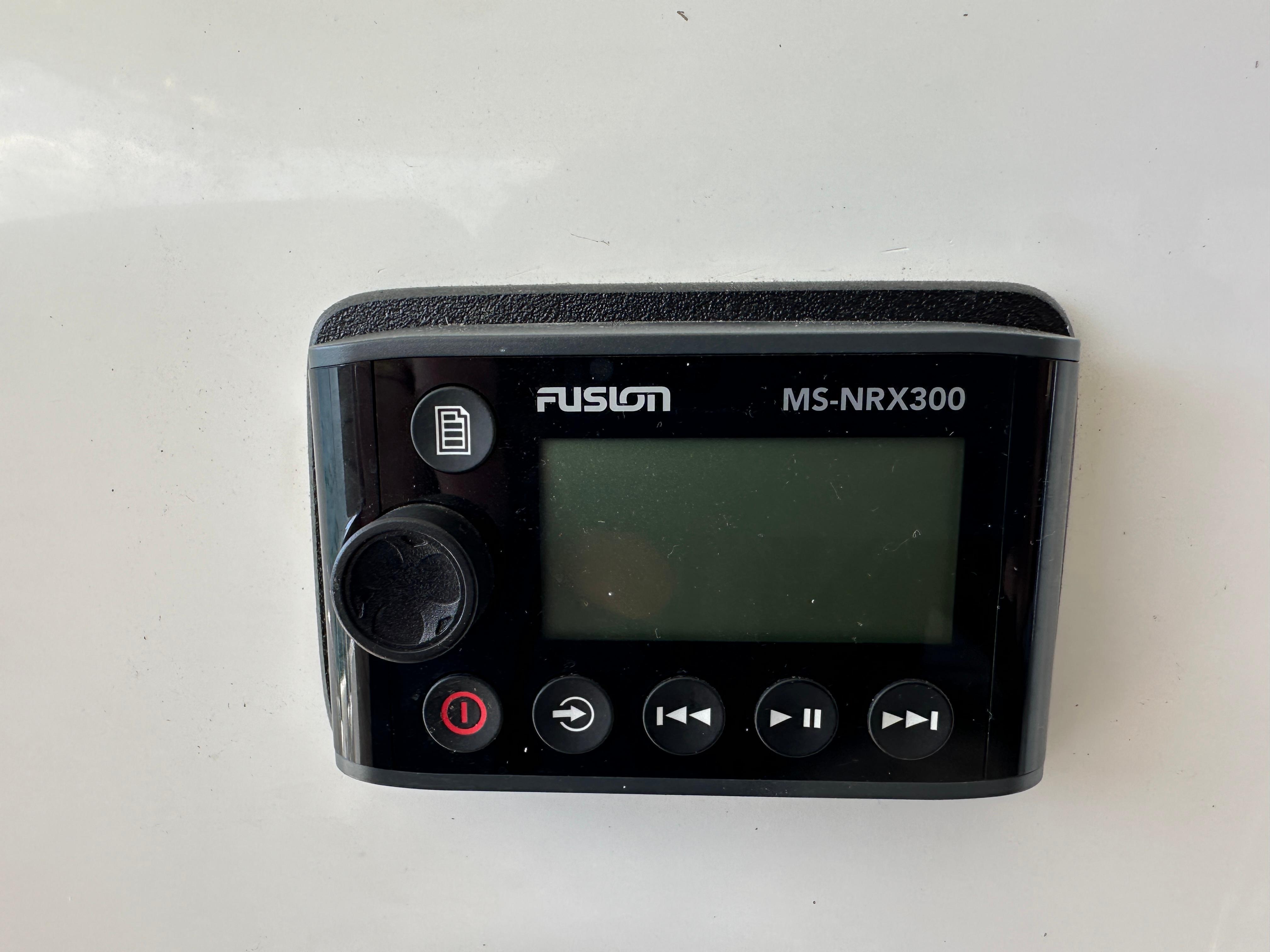2001-carver-570-voyager-pilothouse-power-9768304-20250423103206714-1_XLARGE