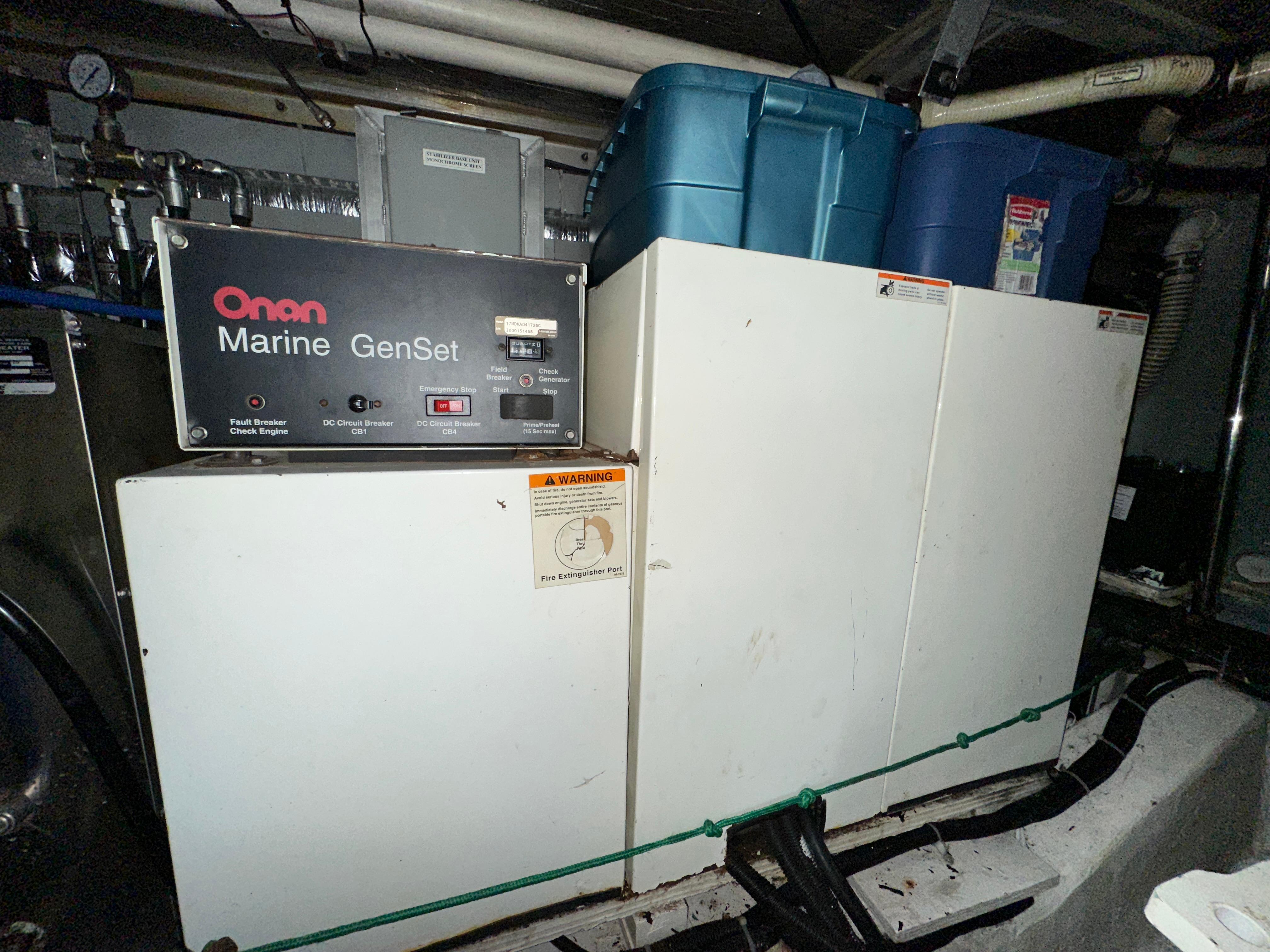 2001-carver-570-voyager-pilothouse-power-9768304-20250423103229514-1_XLARGE