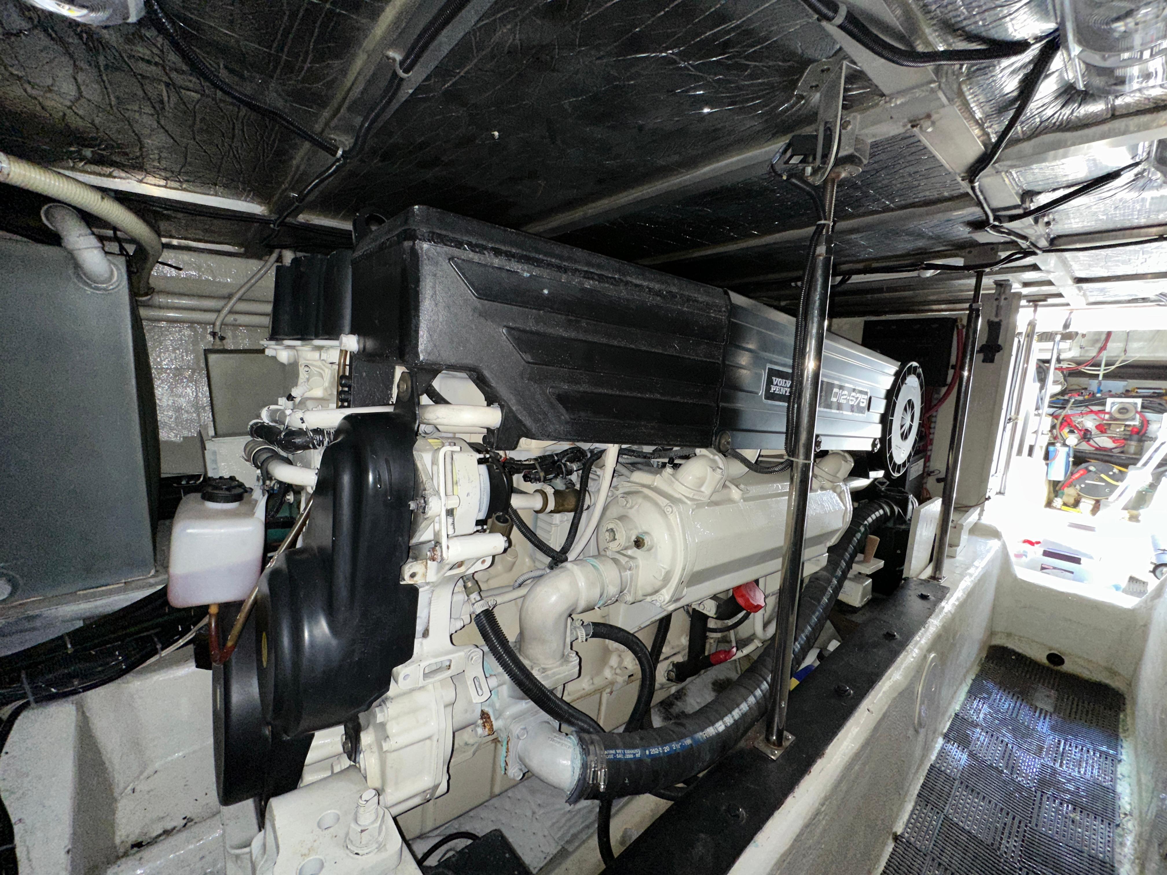2001-carver-570-voyager-pilothouse-power-9768304-20250423103241632-1_XLARGE