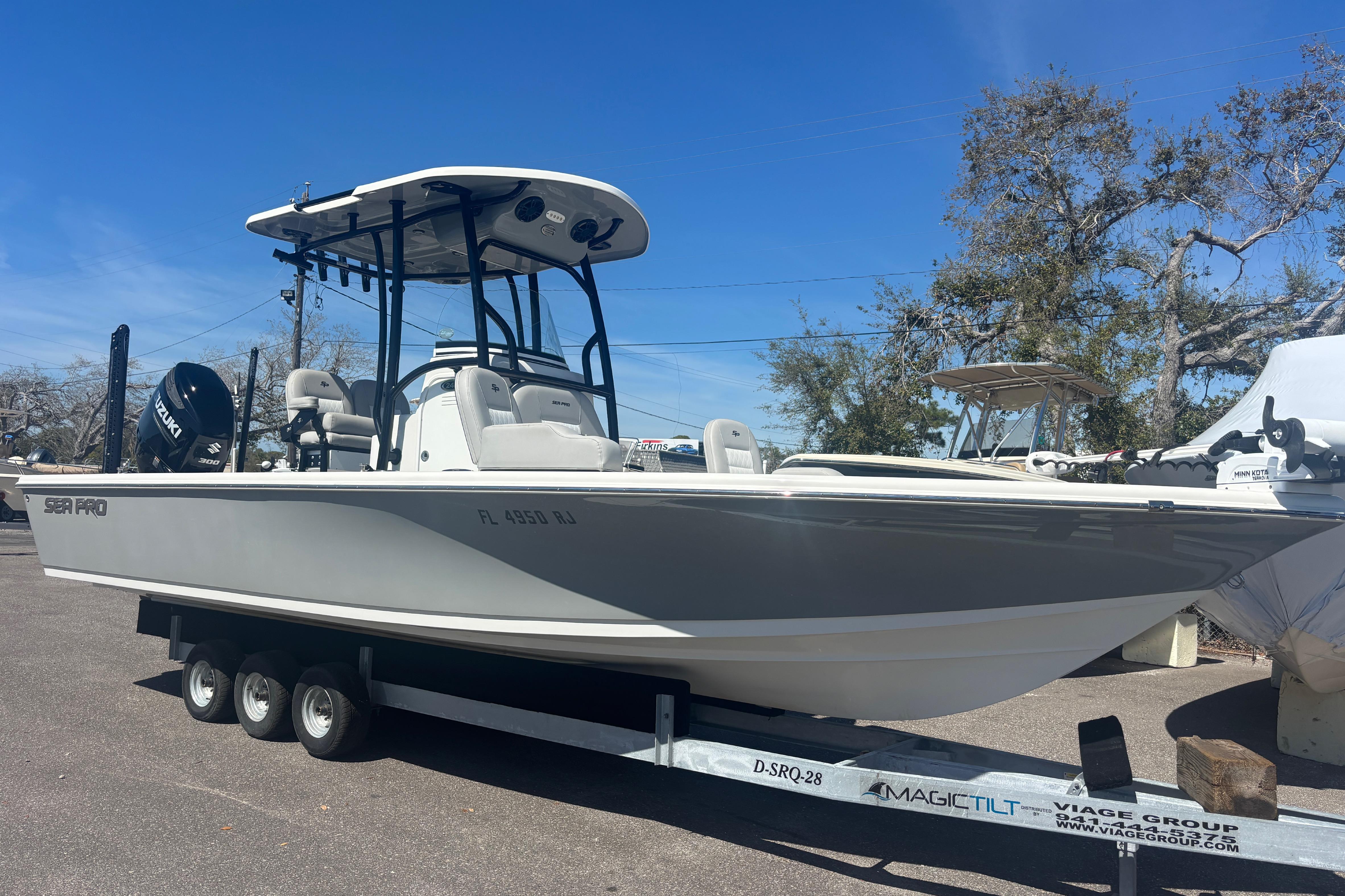 2019 Sea Pro 248 Bay