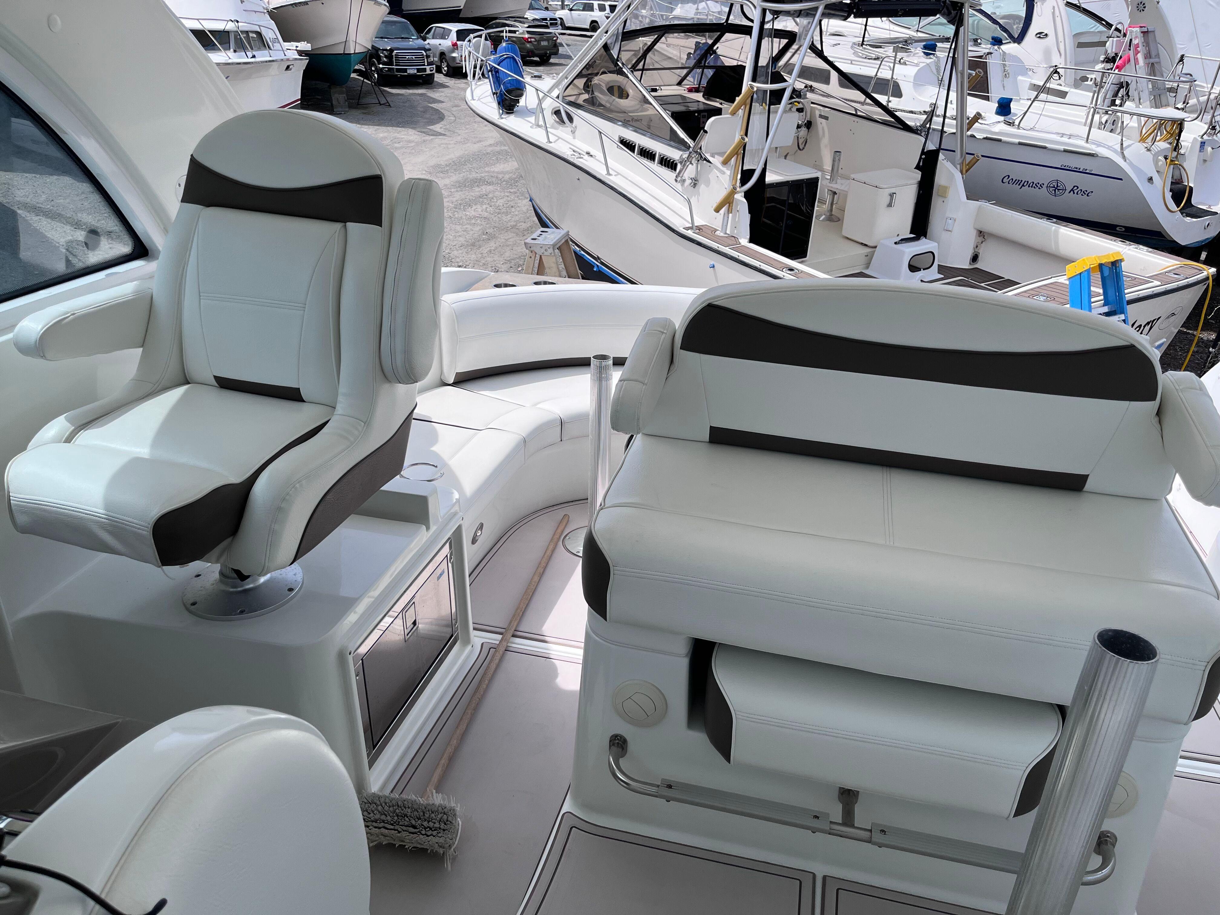 2009-cruisers-yachts-390-sports-coupe-power-9798345-20250518080610267-1_XLARGE