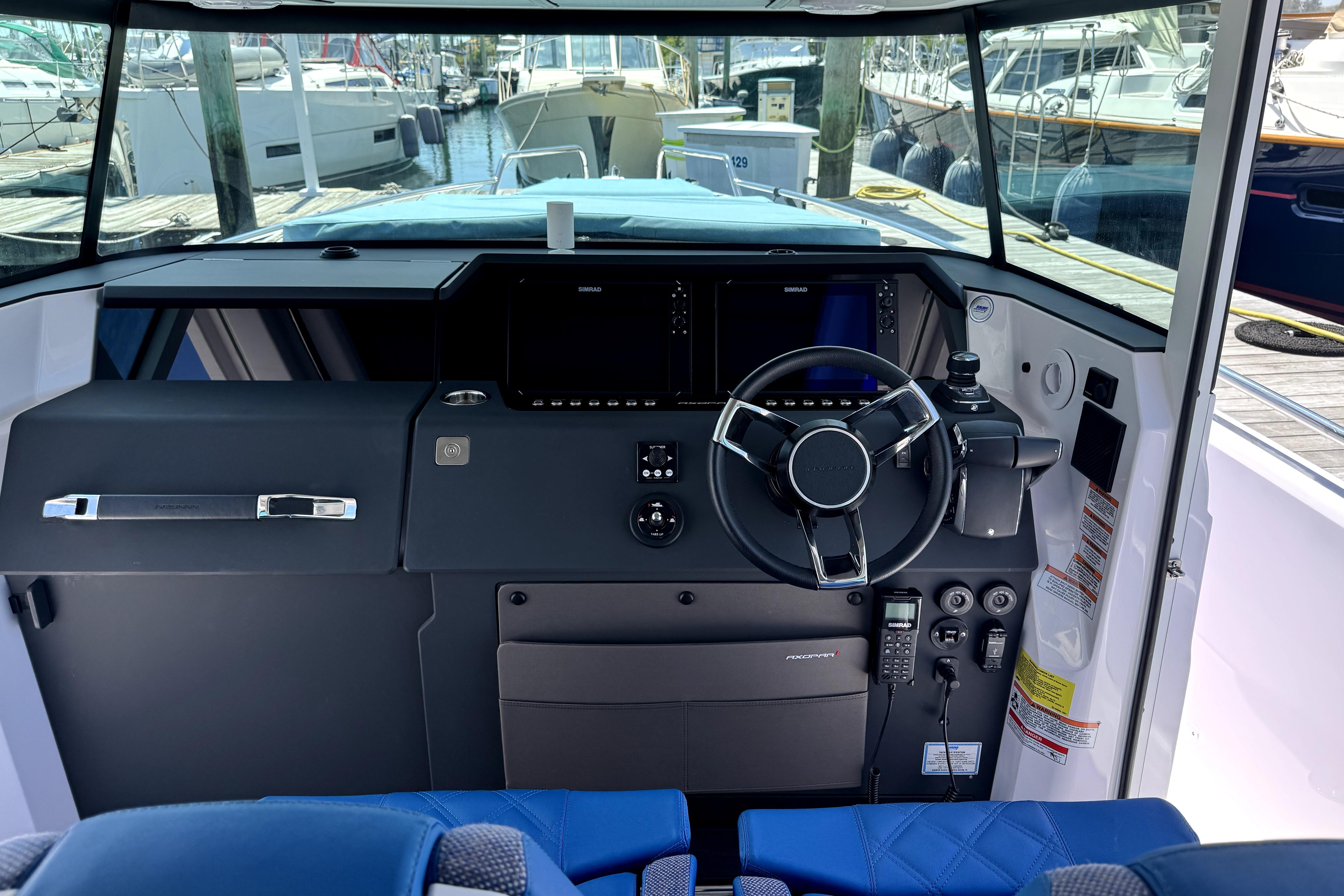 Boat image 9