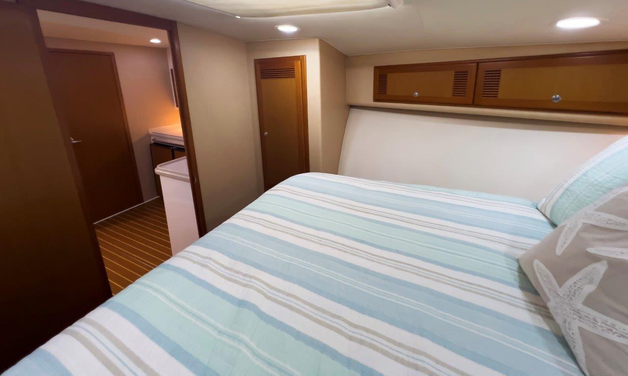Cabo 40 Fishstix - Cabin, Stateroom Entryway