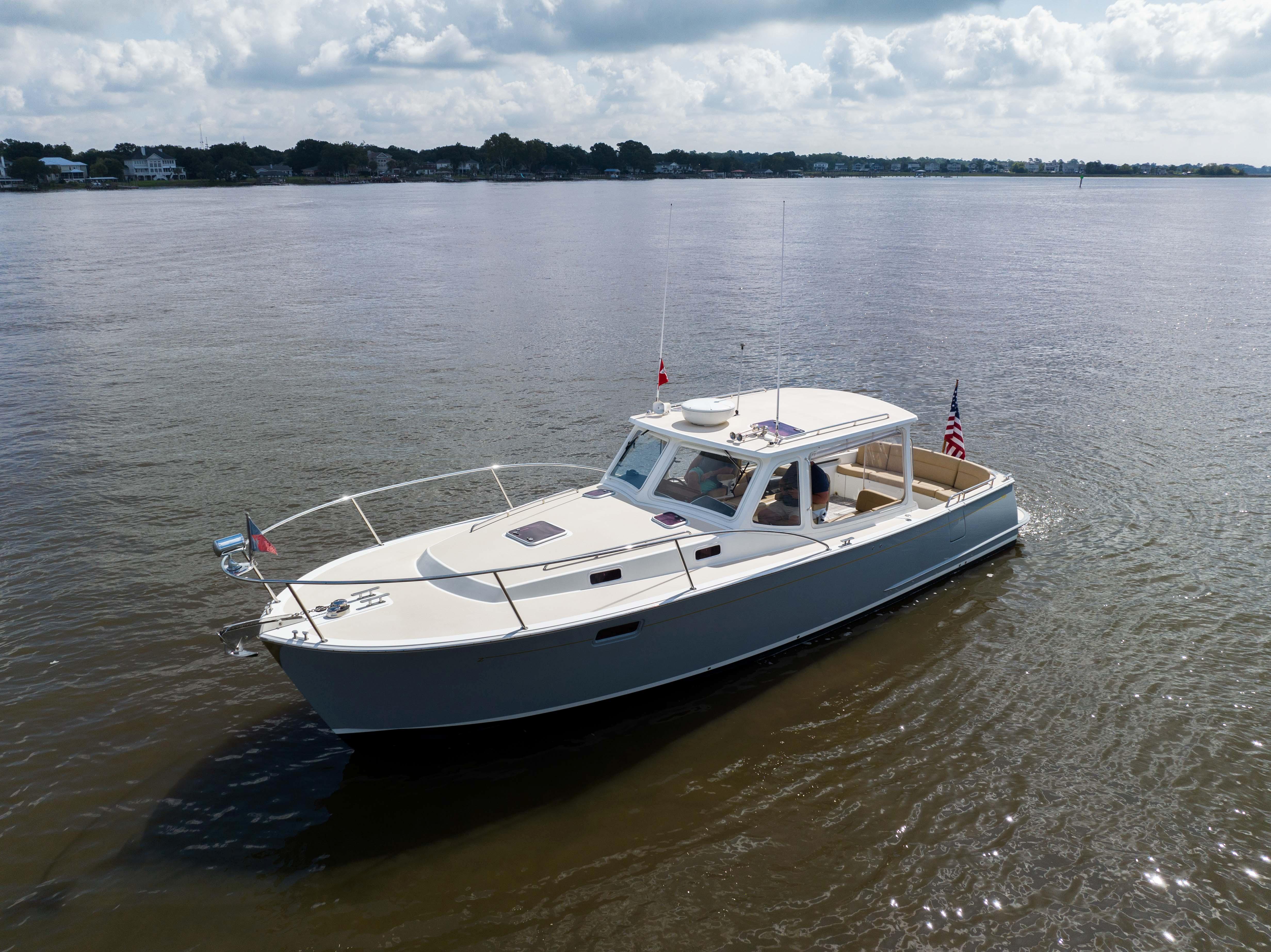 MJM Yachts 36 Sonsie - Profile