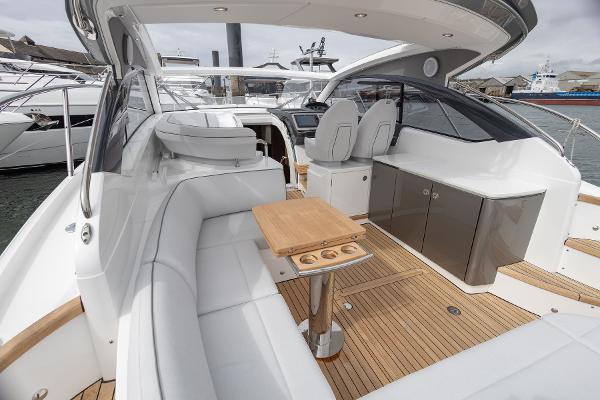 Princess Motor Yacht Sales - Used Princess V40