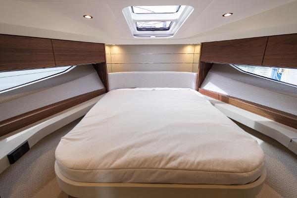 Princess Motor Yacht Sales - Used Princess V40