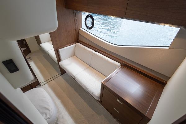 Princess Motor Yacht Sales - Used Princess V40