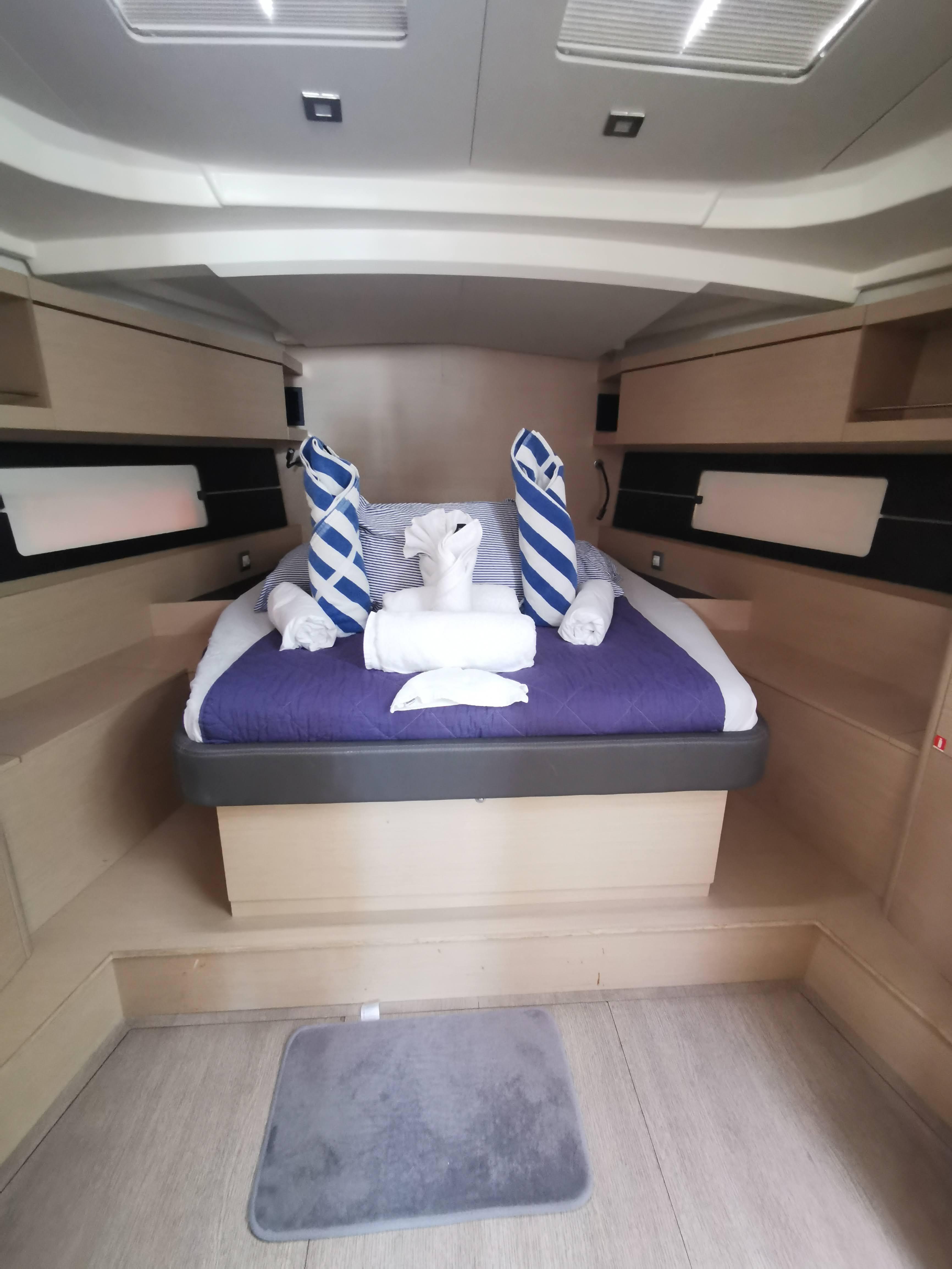 Yacht Photos Pics